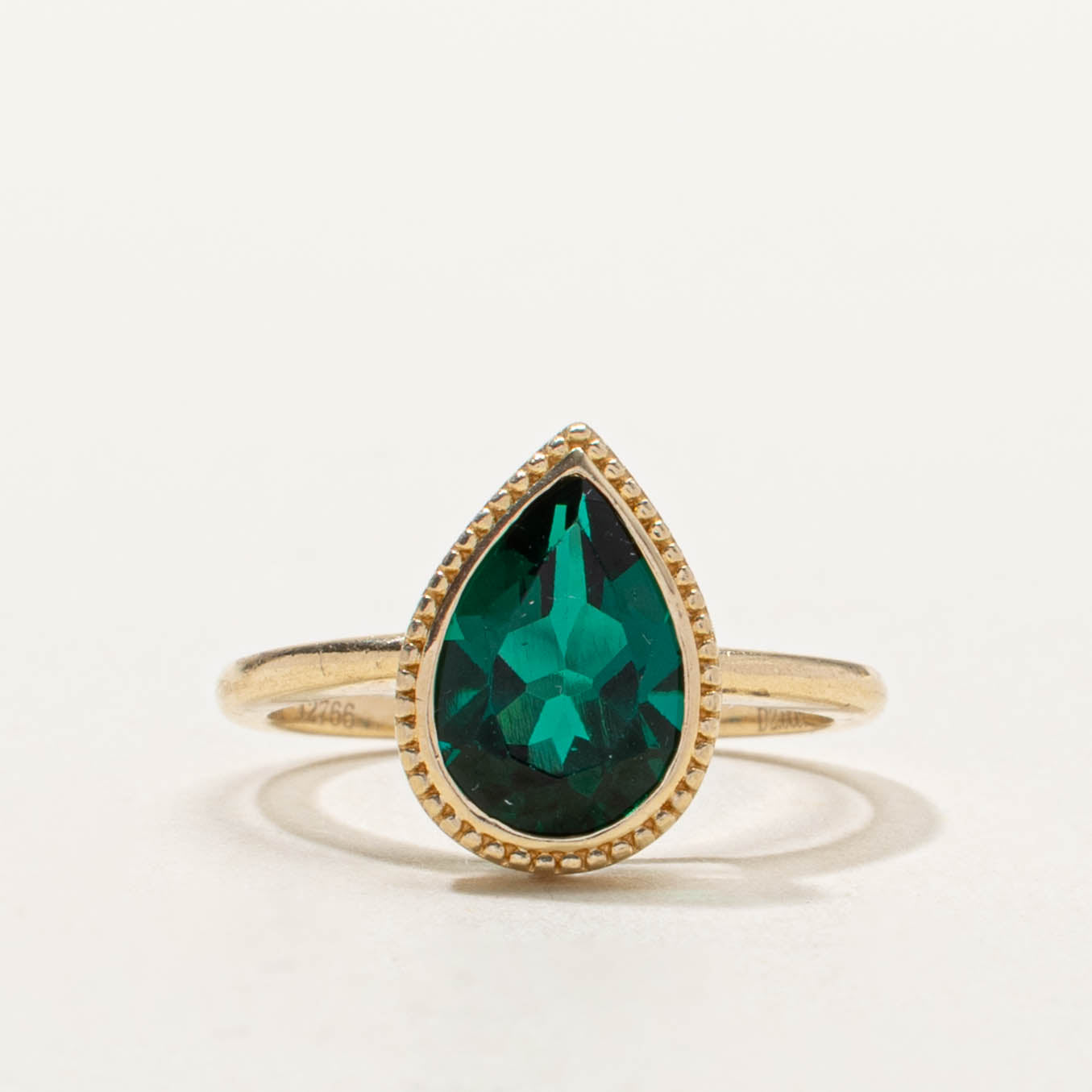 14k Peart Cut Solitaire Synthetic Emerald Ring | SZ 5