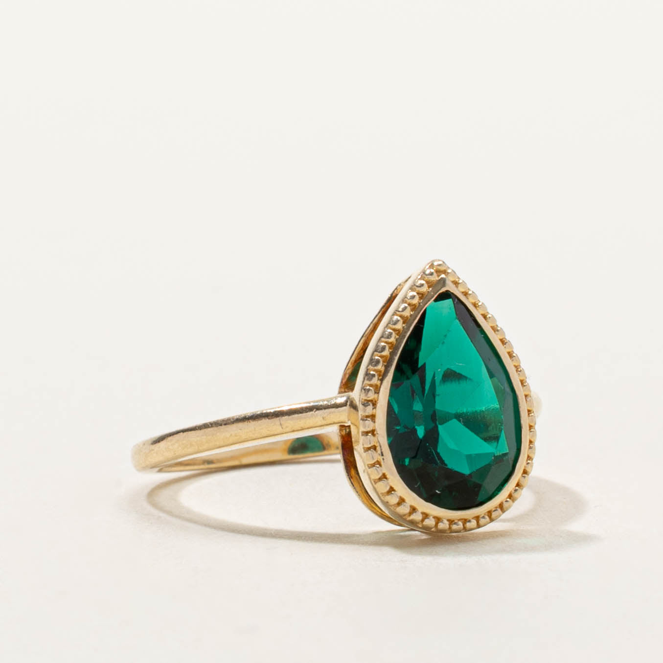 14k Peart Cut Solitaire Synthetic Emerald Ring | SZ 5