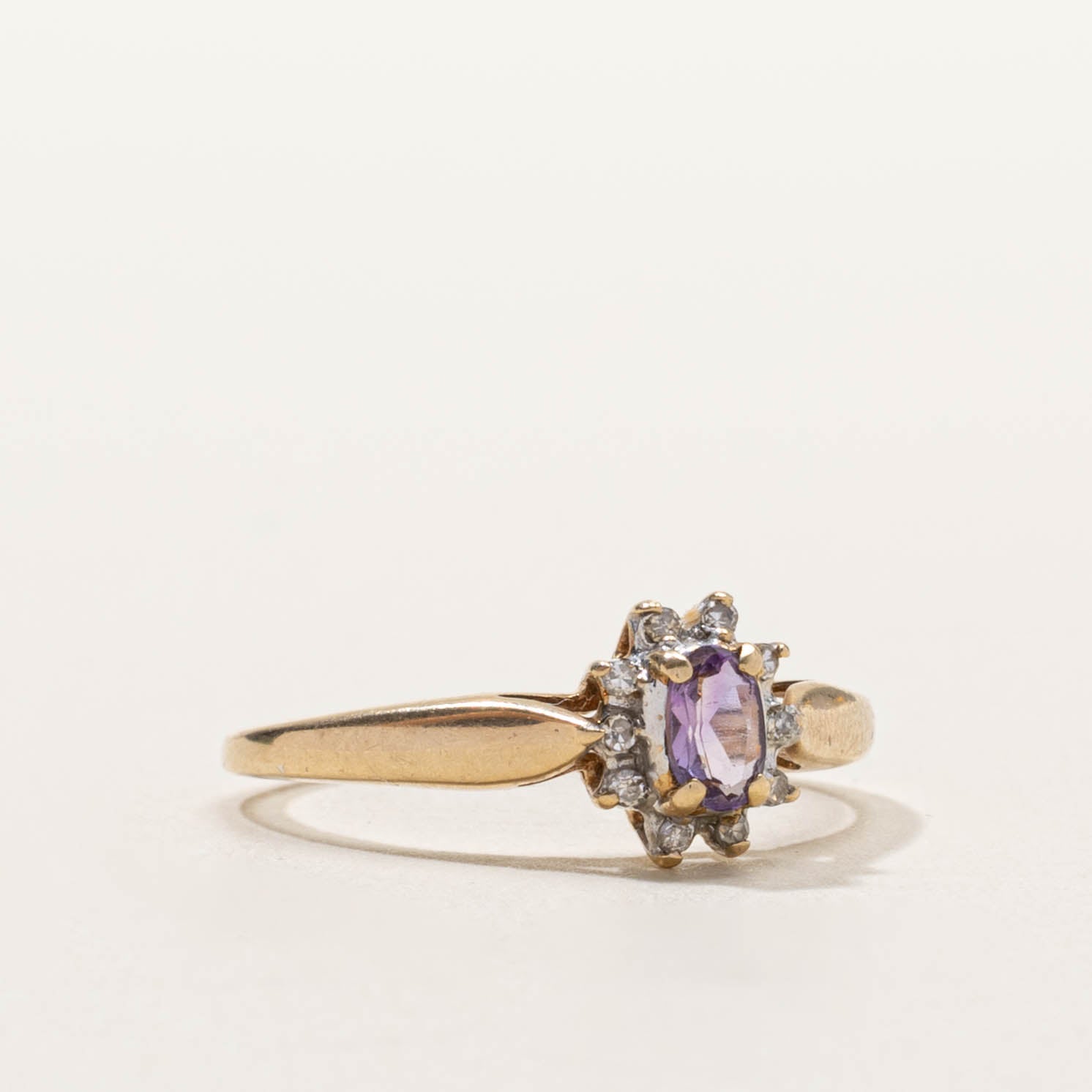 10k Amethyst & Diamond Petal Ring | SZ 6.75