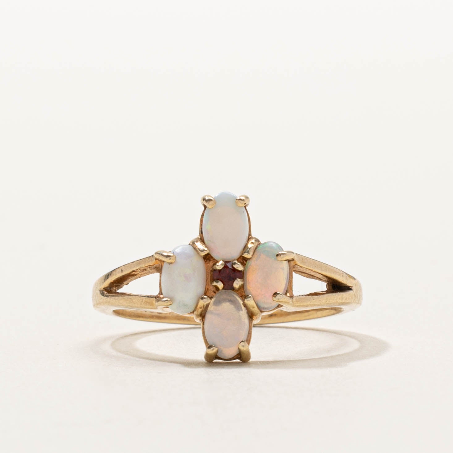 10k Opal & Garnet Split Shank Ring | SZ 6