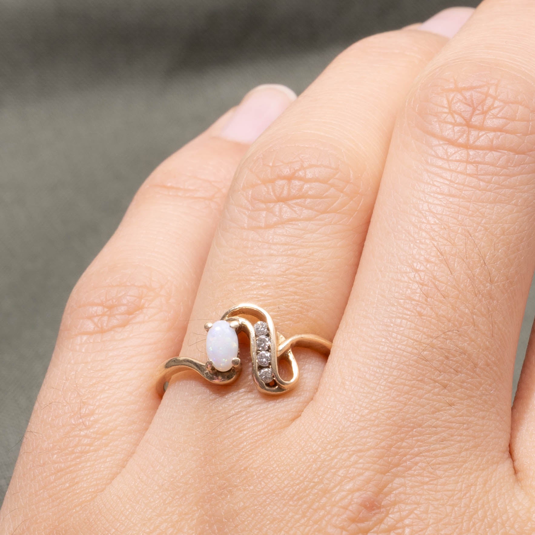 10k Opal & Diamond Abstract Ring | SZ 7.5