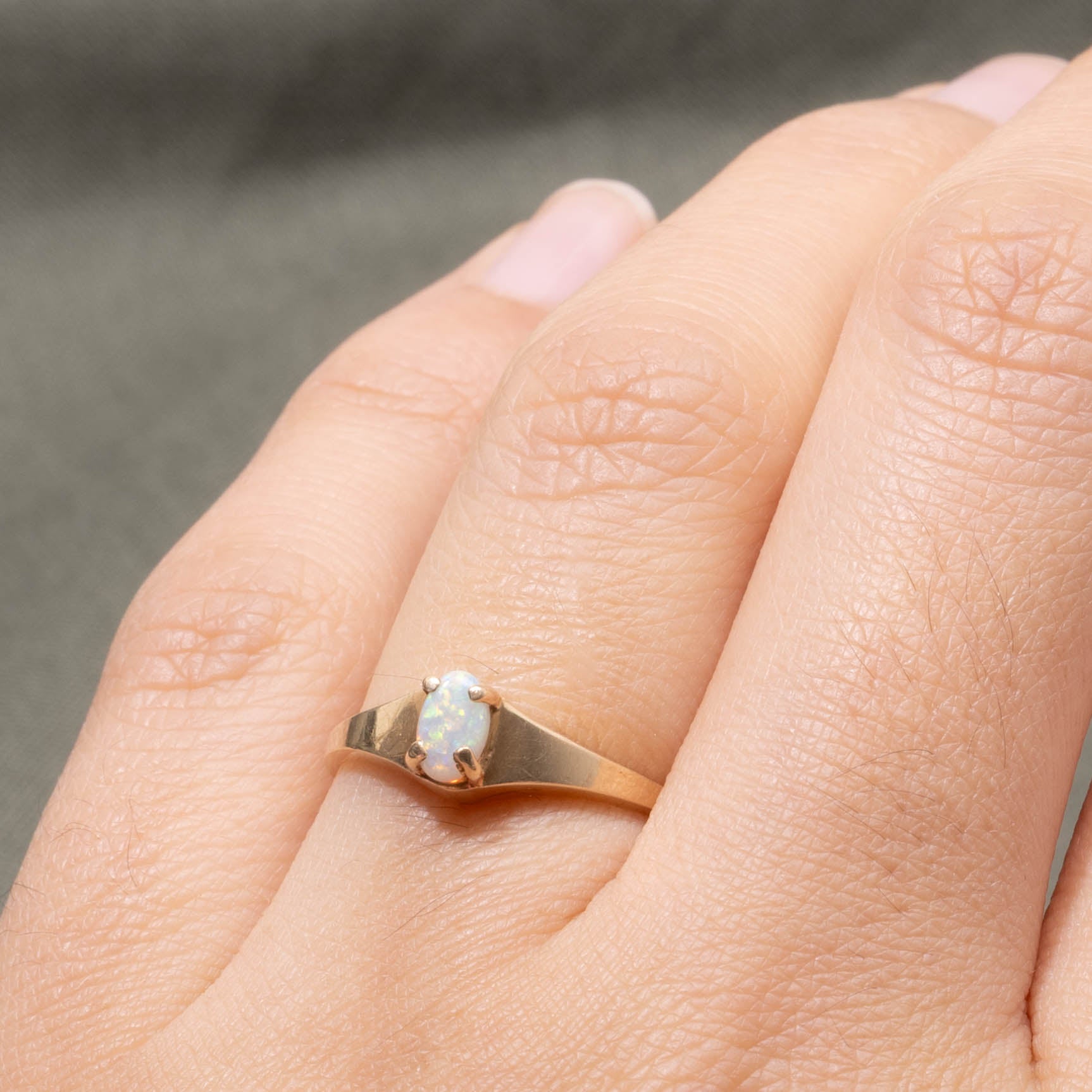 10k Solitaire Opal Ring | SZ 6
