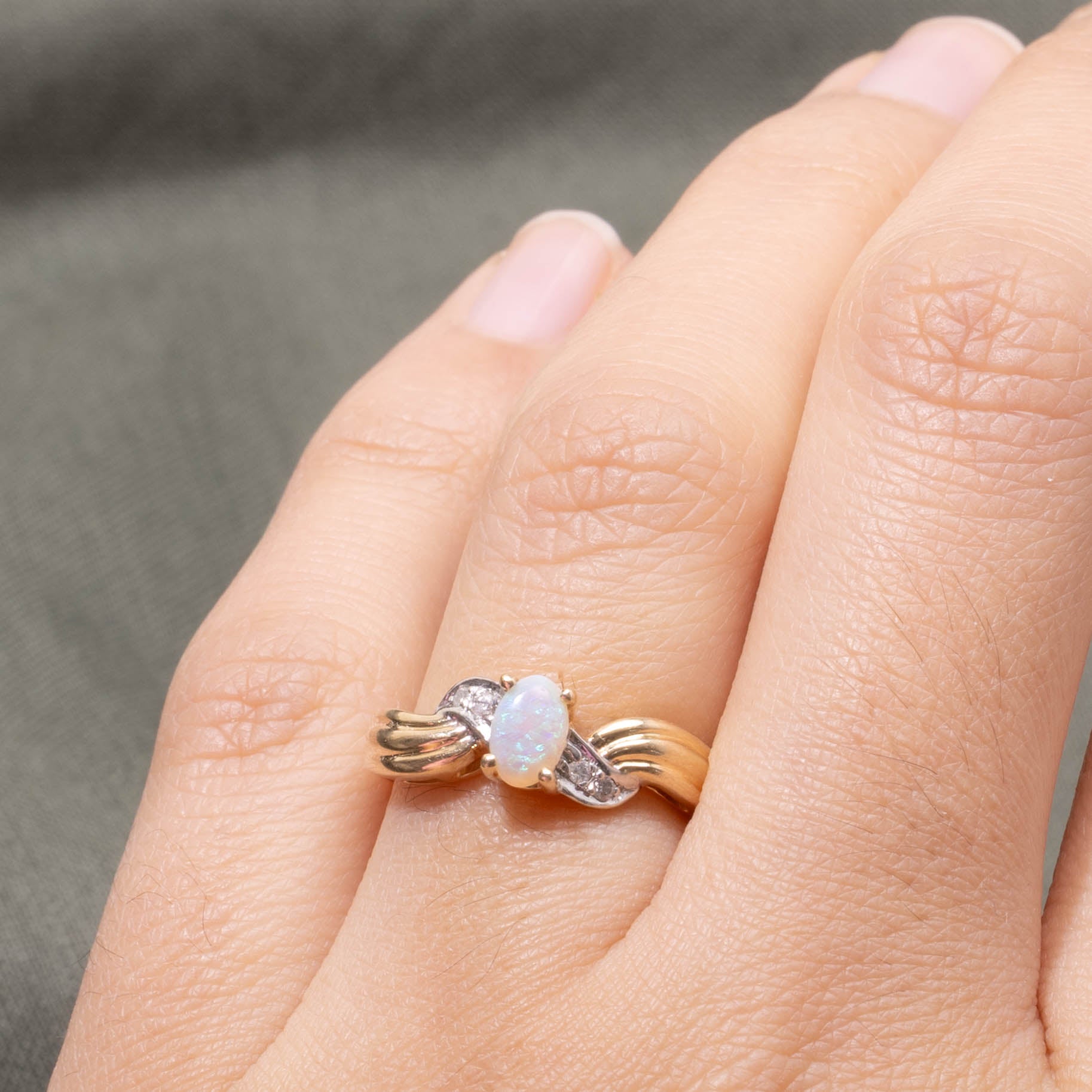 14k Opal & Diamond Grooved Wave Ring | SZ 6.5