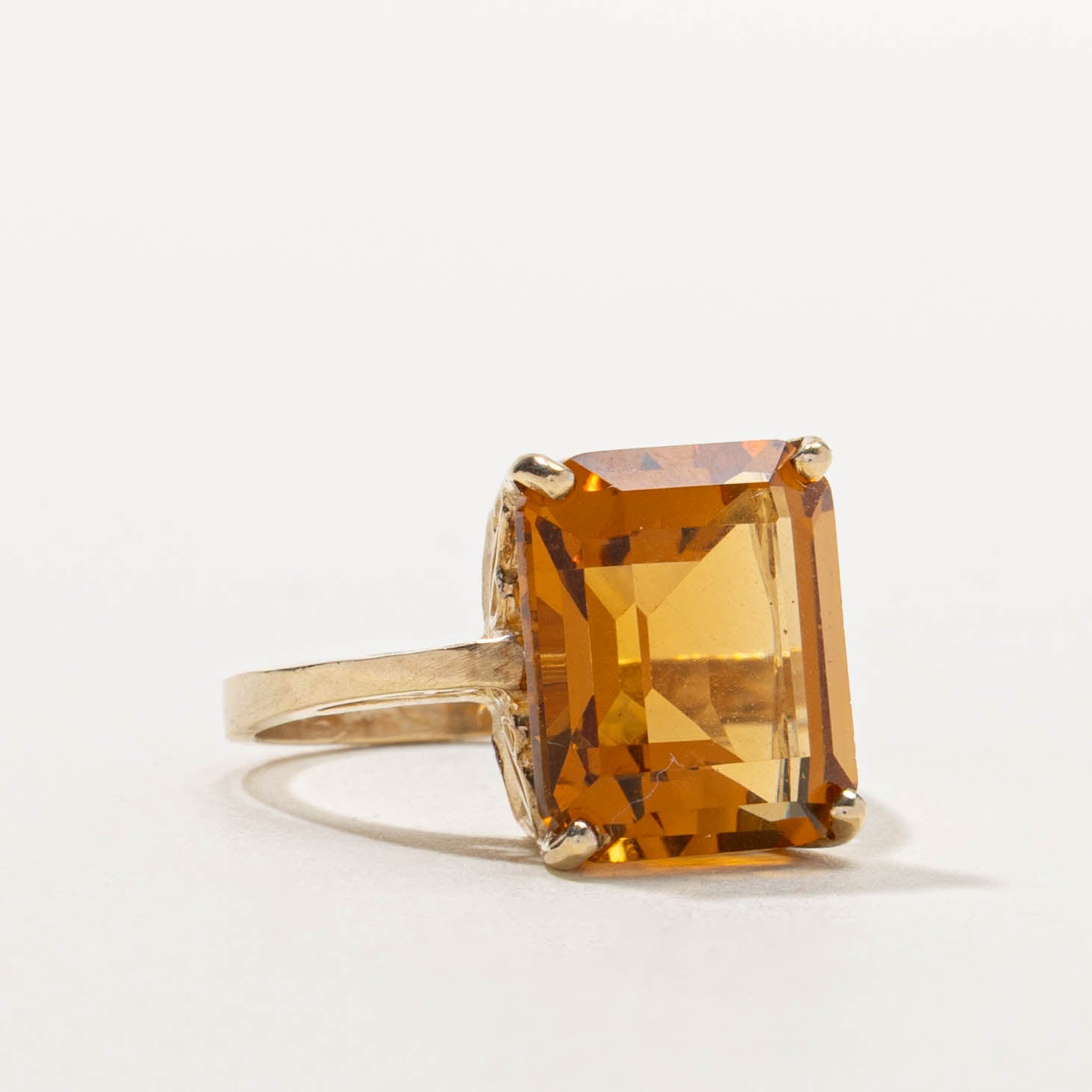 10k Solitaire Rectangle Cut Citrine Ring | 5.50ct | SZ 5