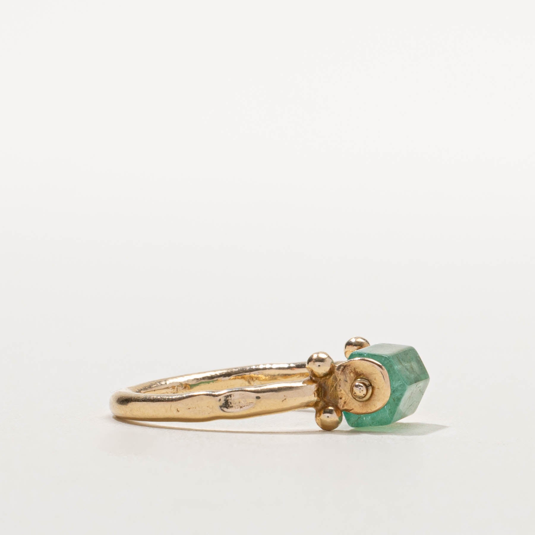 14k Hexagonal Emerald Bead Spinner Ring | 1.70ct | SZ 6.75