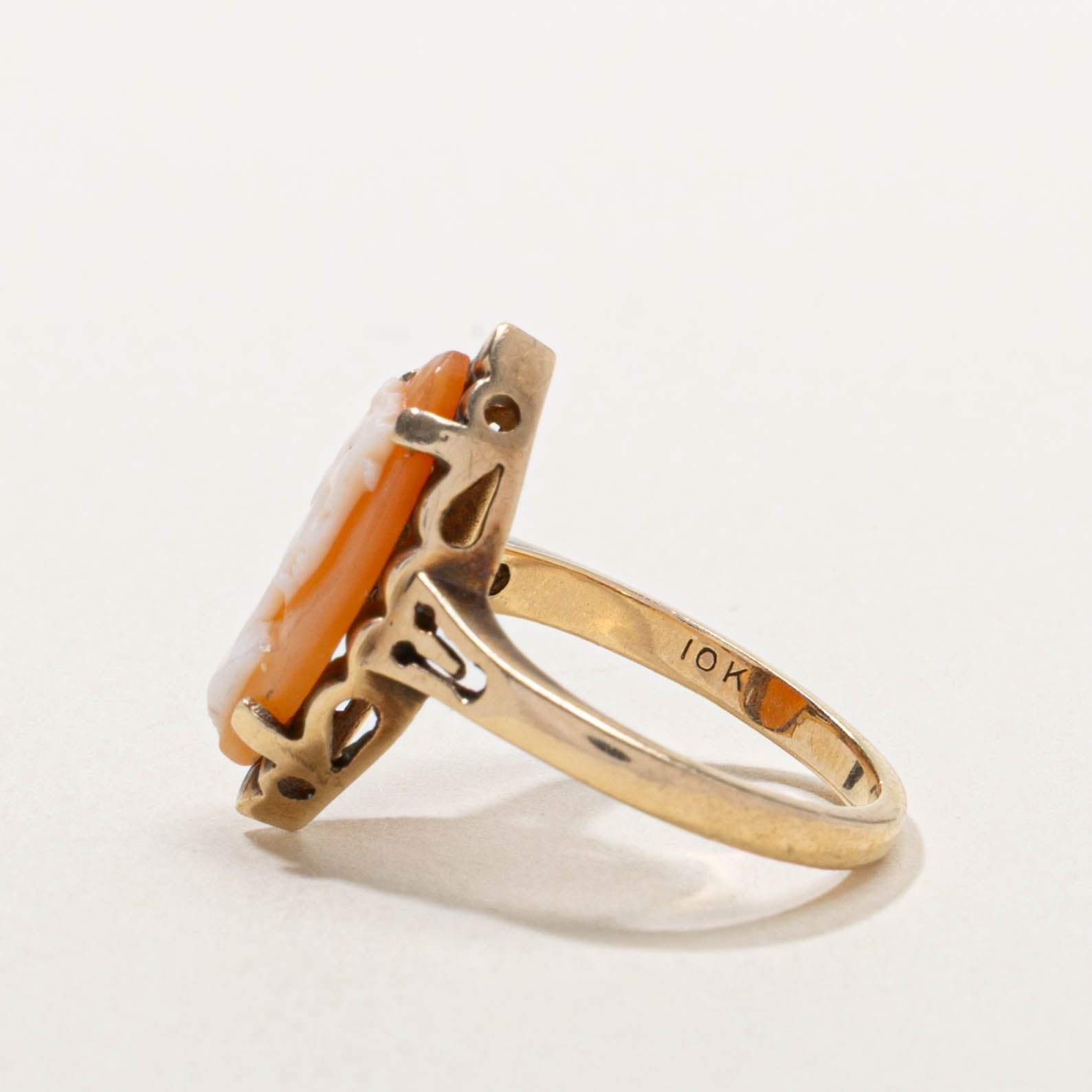 10k Marquise Cabochon Shell Cameo Ring | 2.00ct | SZ 4.75