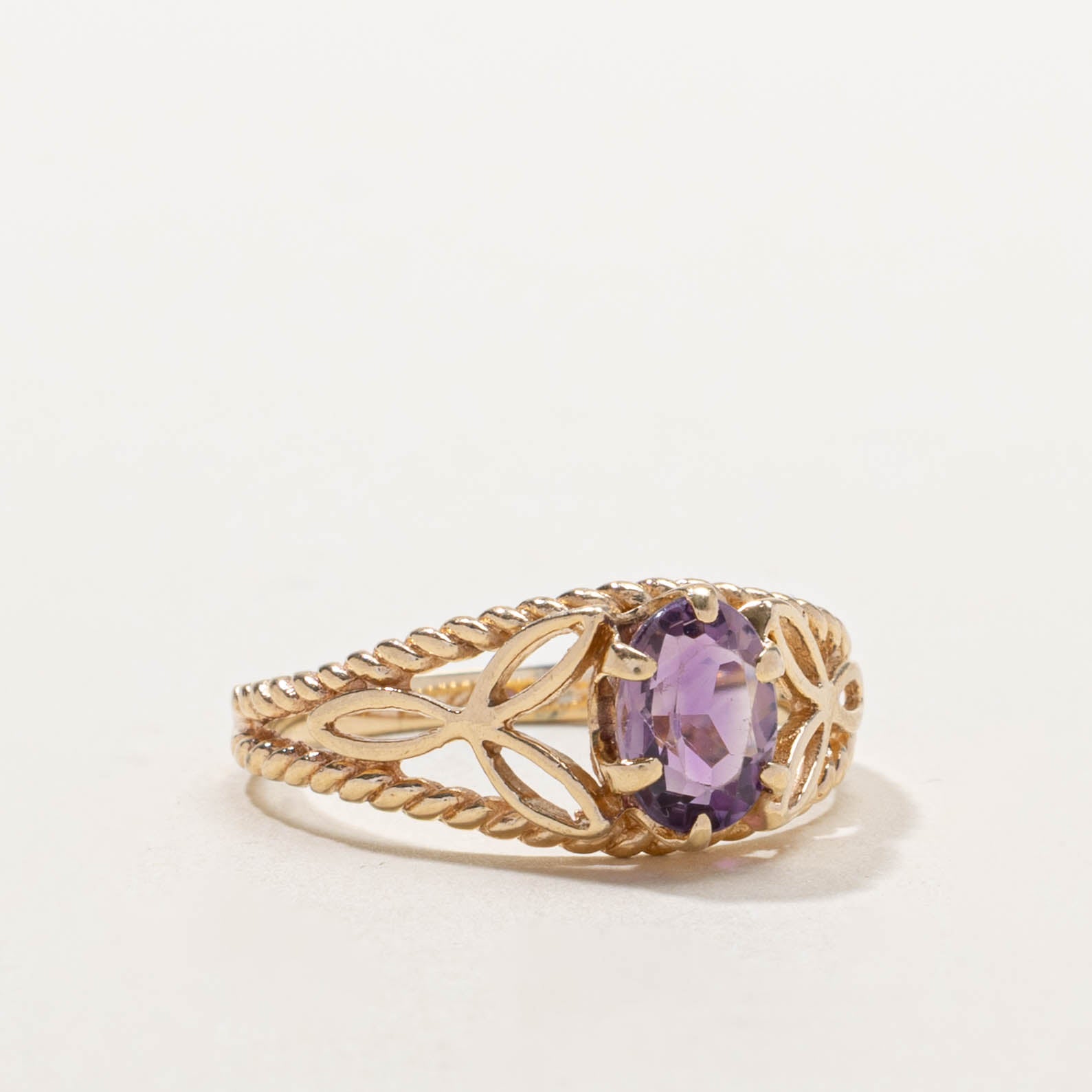 10k Oval Cut Amethyst Openwork Ring | 0.90ct | SZ 8
