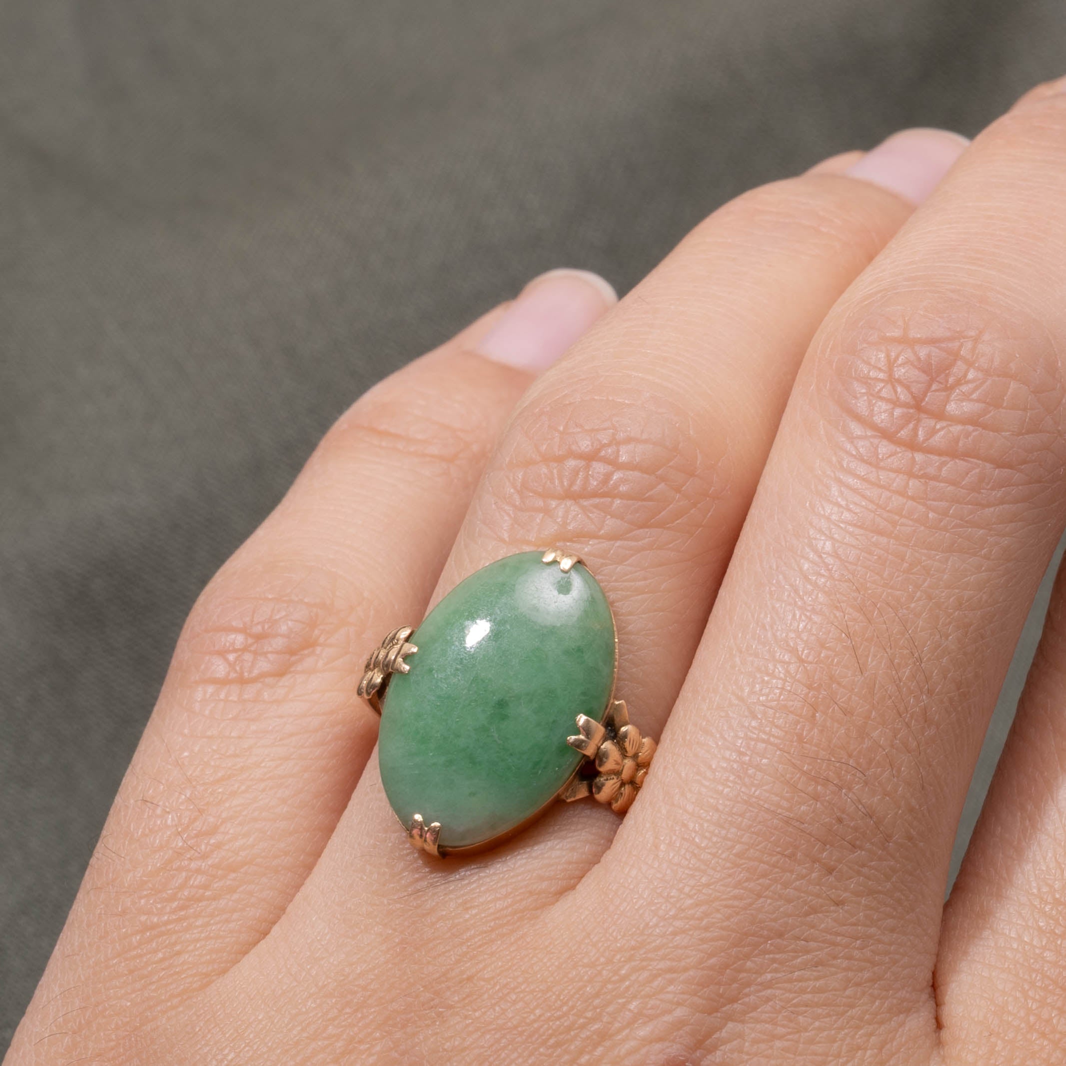 18k Solitaire Jadeite Floral Accented Ring | 5.00ct | SZ 6.25