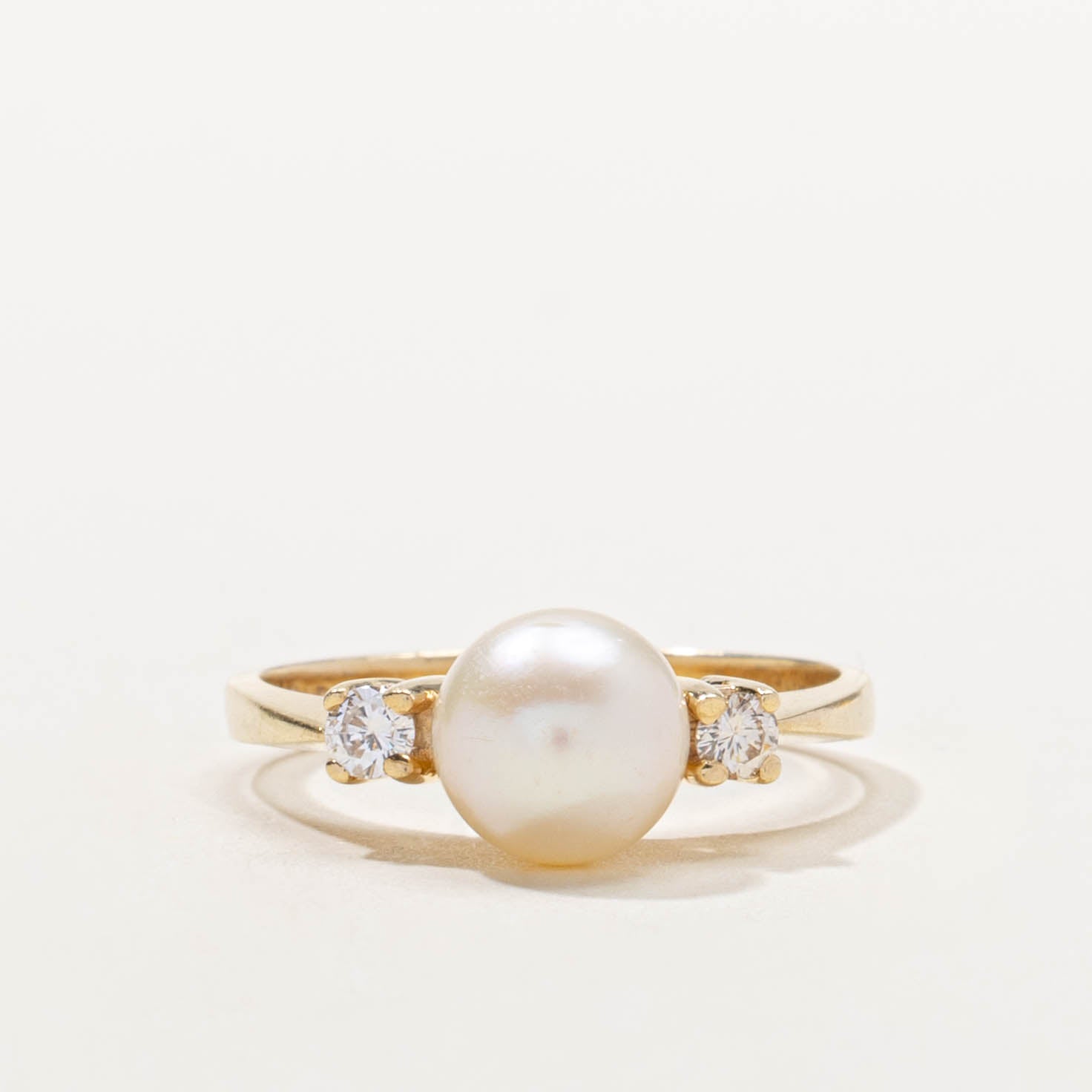 14k Pearl & Diamond Accented Ring | 0.14ctw | SZ 6.75