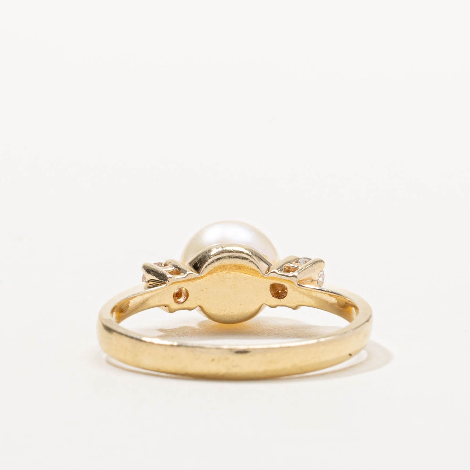 14k Pearl & Diamond Accented Ring | 0.14ctw | SZ 6.75