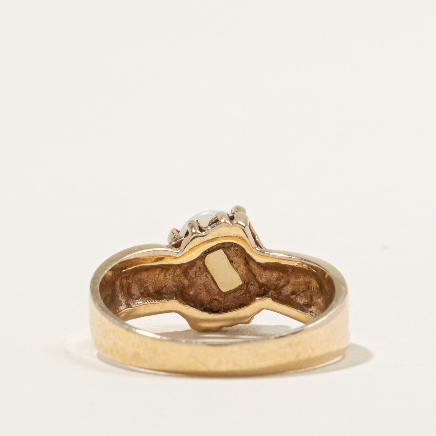 10k Solitaire Offset Opal Grooved Ring | 1.00ct | SZ 7.5