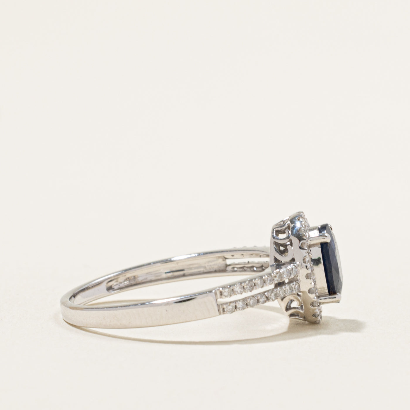 14k Oval Cut Sapphire & Diamond Halo Ring | 1.06ct, 0.26ctw | SZ 11