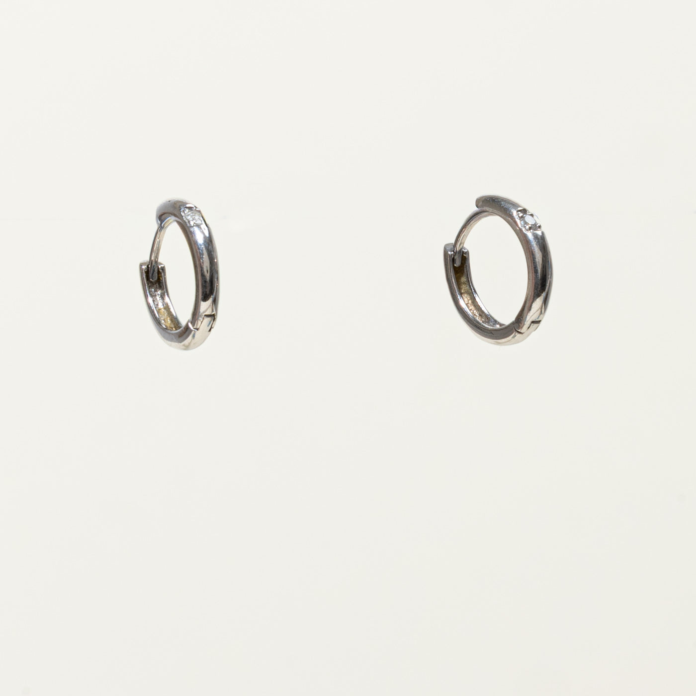 10k Diamond Huggie Earrings | 0.03ctw