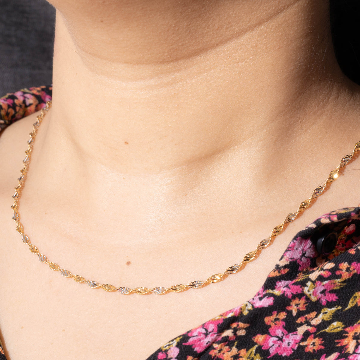 10k Yellow & White Gold Singapore Chain | 2.70mm | 18"