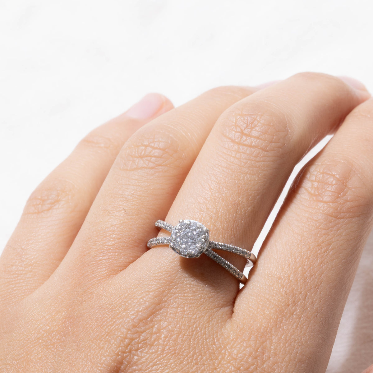 10k Illusion Set Diamond Accented Crossover Ring | 0.65ctw | SZ 7.5