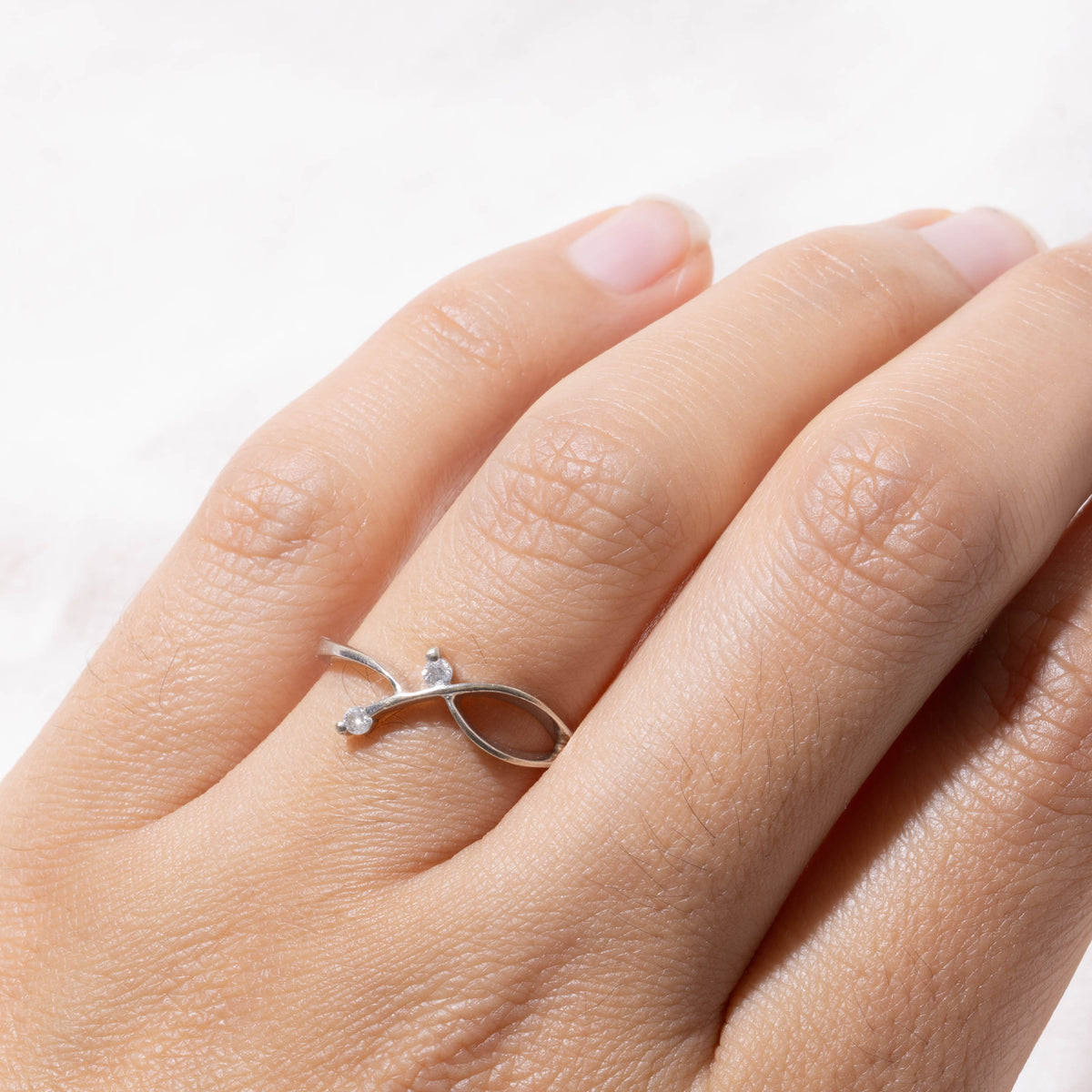 10k Two Stone Diamond Abstract Bypass Ring | SZ 6.75