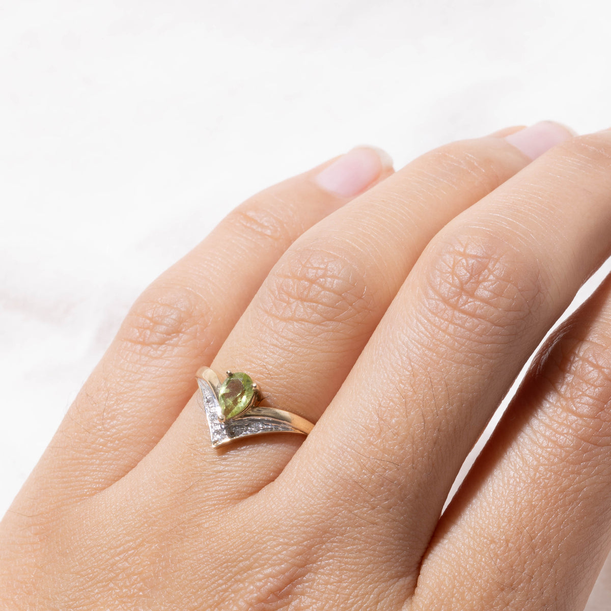 10k Peridot & Diamond Accented Chevron Ring | SZ 6.25