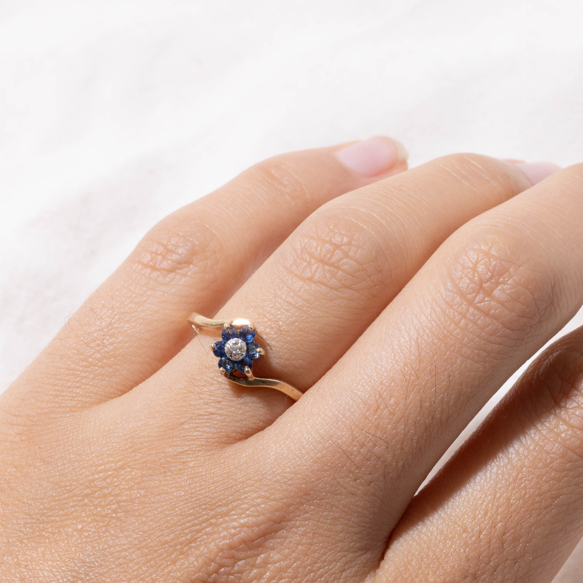 10k Sapphire & Diamond Floral Cluster Bypass Ring | SZ 8