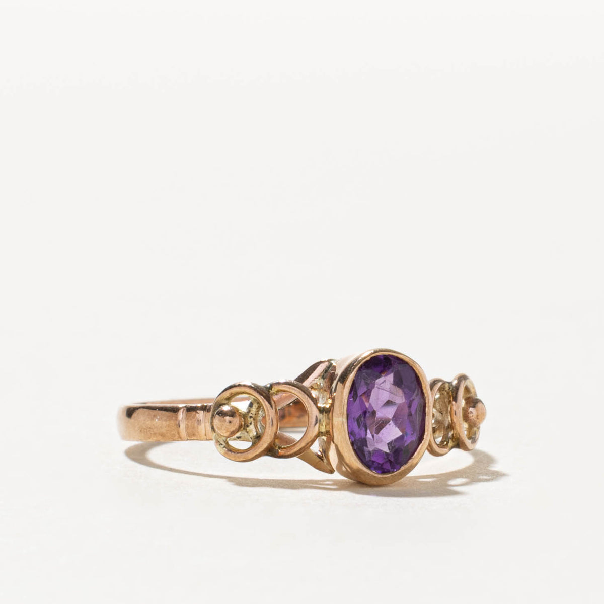 9k Solitaire Bezel Set Amethyst Openwork Ring | SZ 5.75