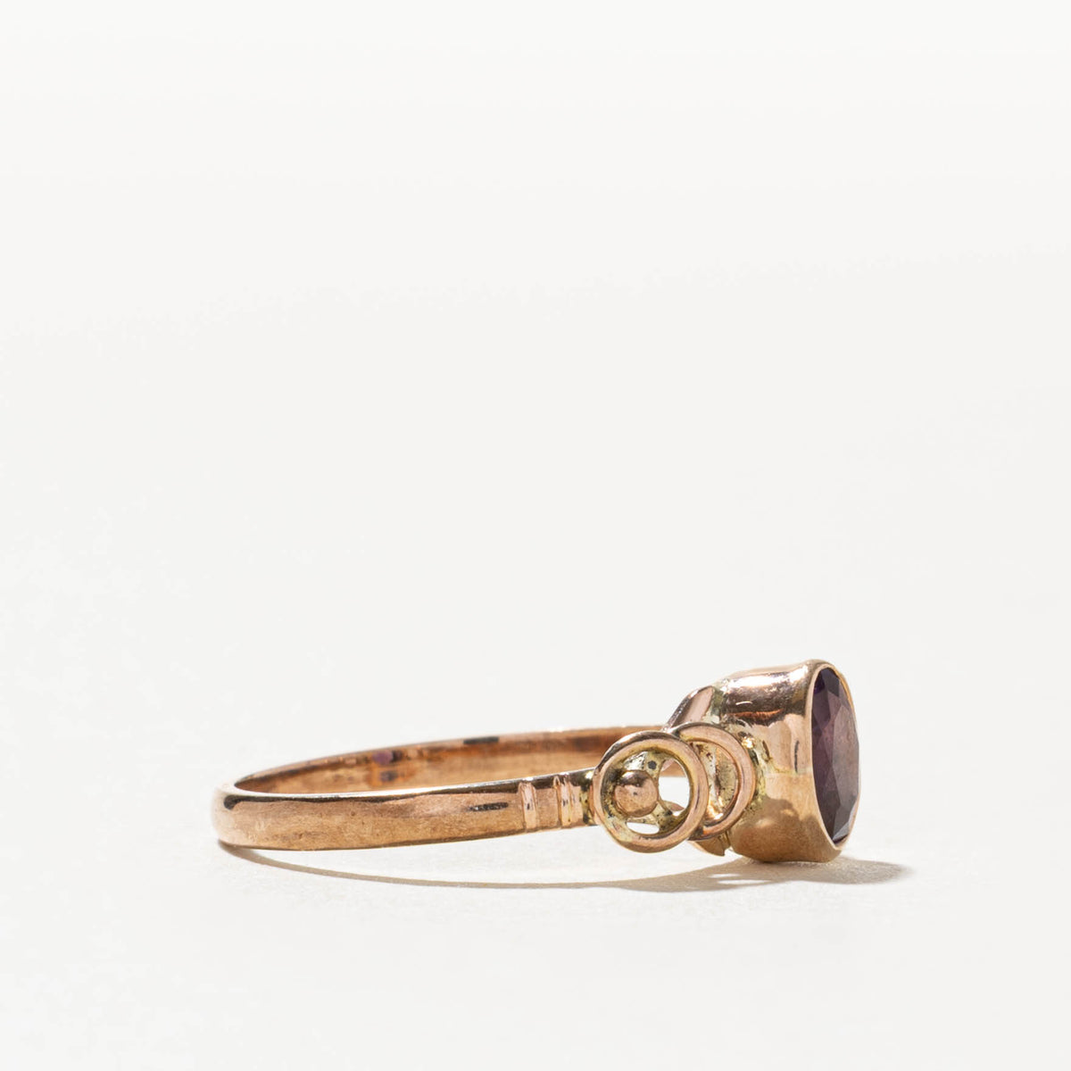 9k Solitaire Bezel Set Amethyst Openwork Ring | SZ 5.75