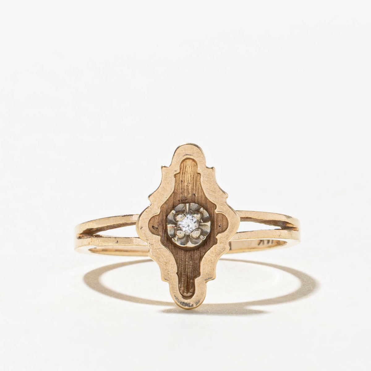 10k Solitaire Diamond Textured Geometric Ring | SZ 6.25
