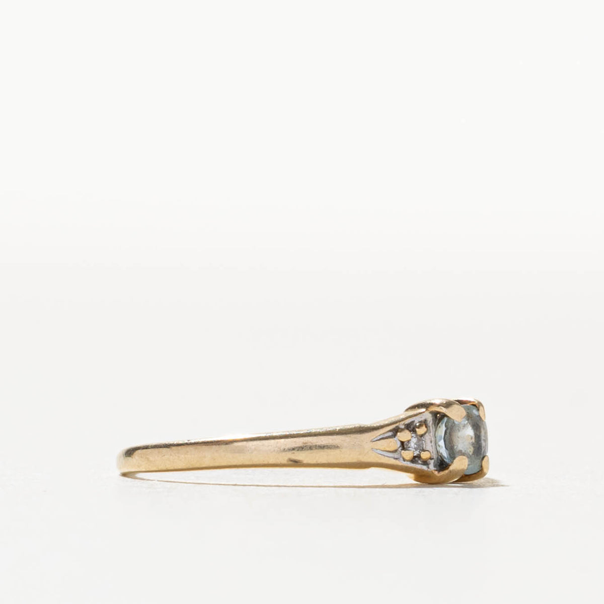 10k Round Cut Aquamarine & Diamond Accented Ring | SZ 3