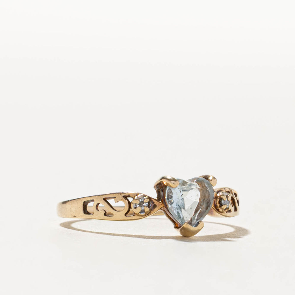 10k Heart Cut Aquamarine & Diamond Scrollwork Ring | SZ 5.5