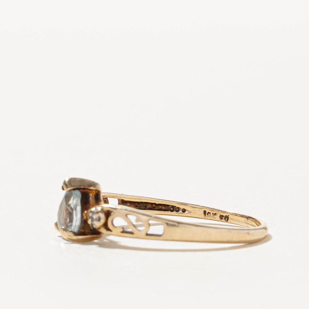 10k Heart Cut Aquamarine & Diamond Scrollwork Ring | SZ 5.5