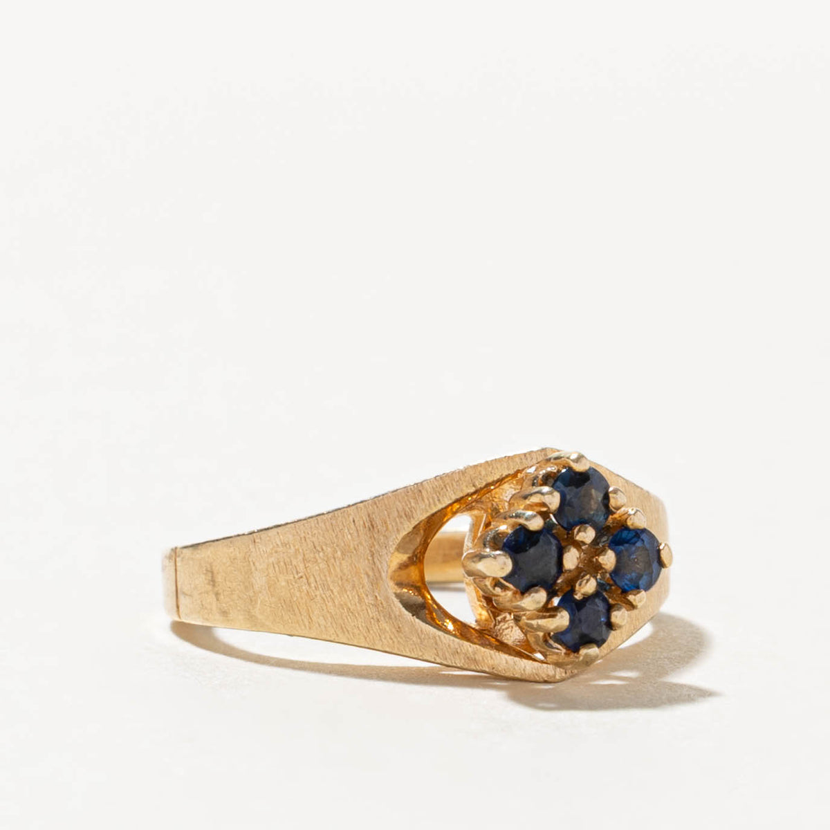 Canadian Four Stone Sapphire Cluster Textured Ring | SZ 4.25