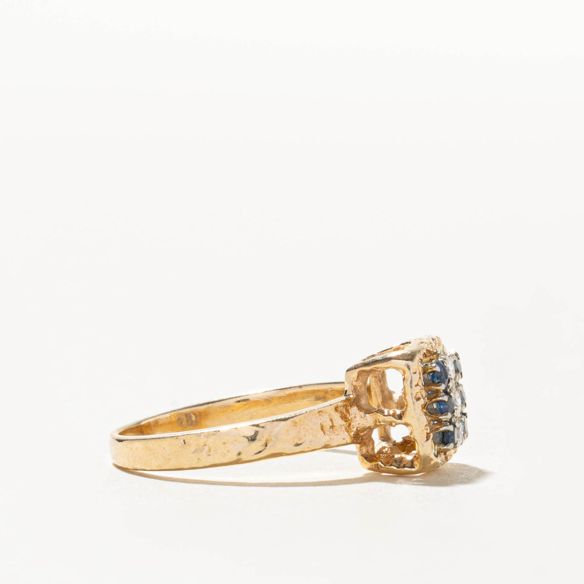 14k Diamond & Sapphire Grid Hammered Ring | SZ 6.75