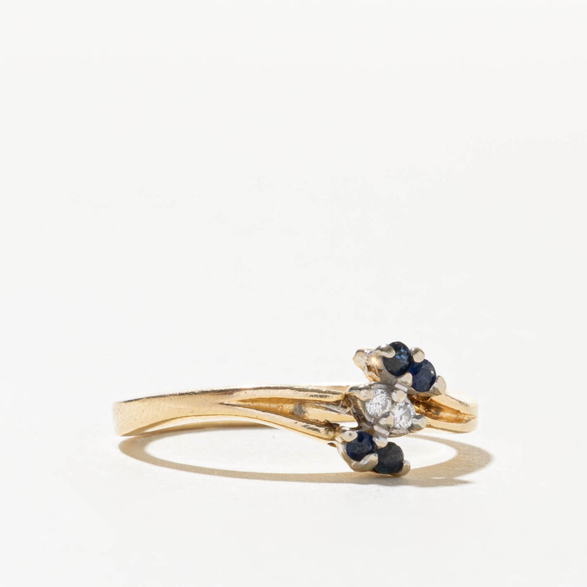 14k Diamond & Sapphire Cluster Bypass Ring | SZ 6