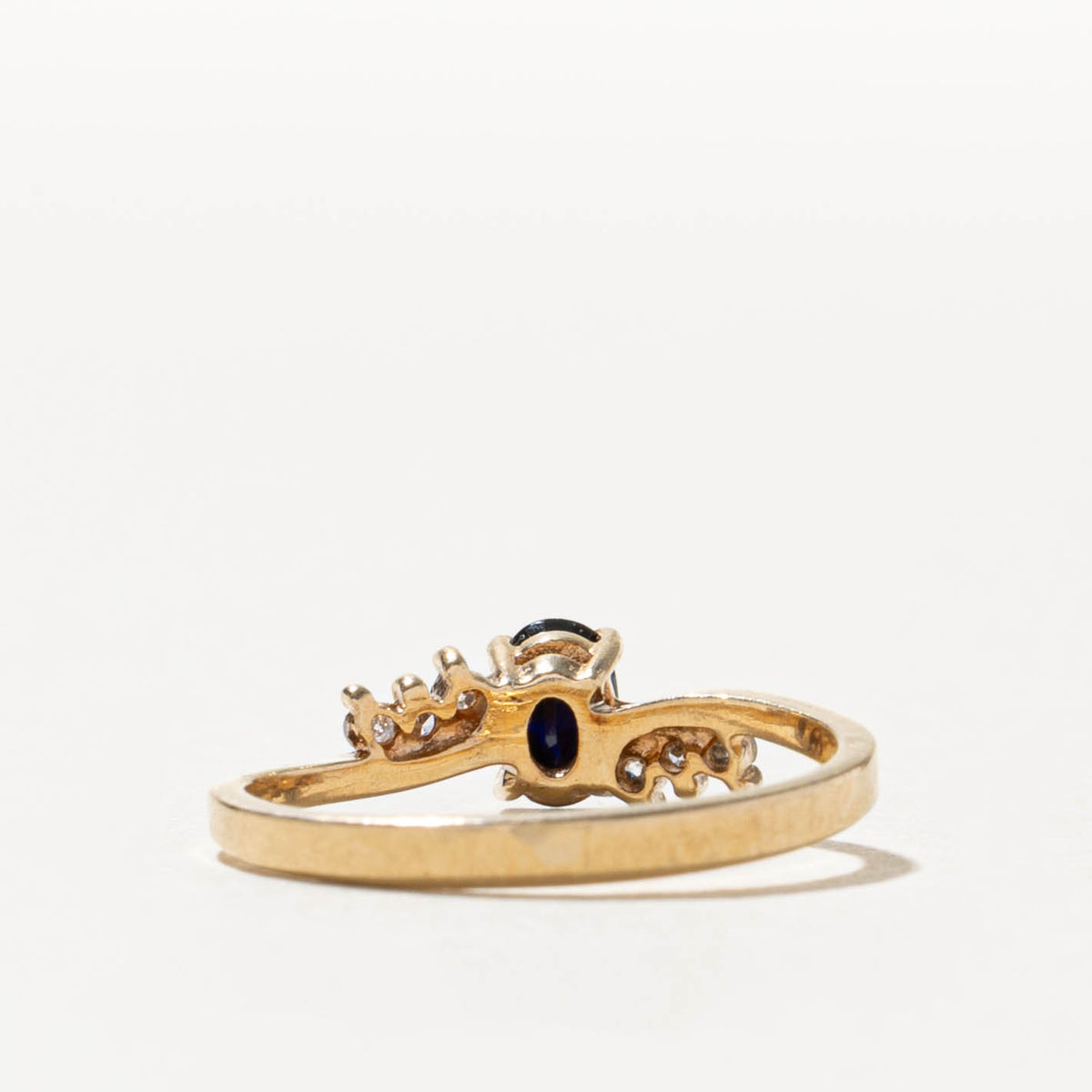 10k Oval Cut Sapphire & Diamond Bypass Ring | SZ 4.25