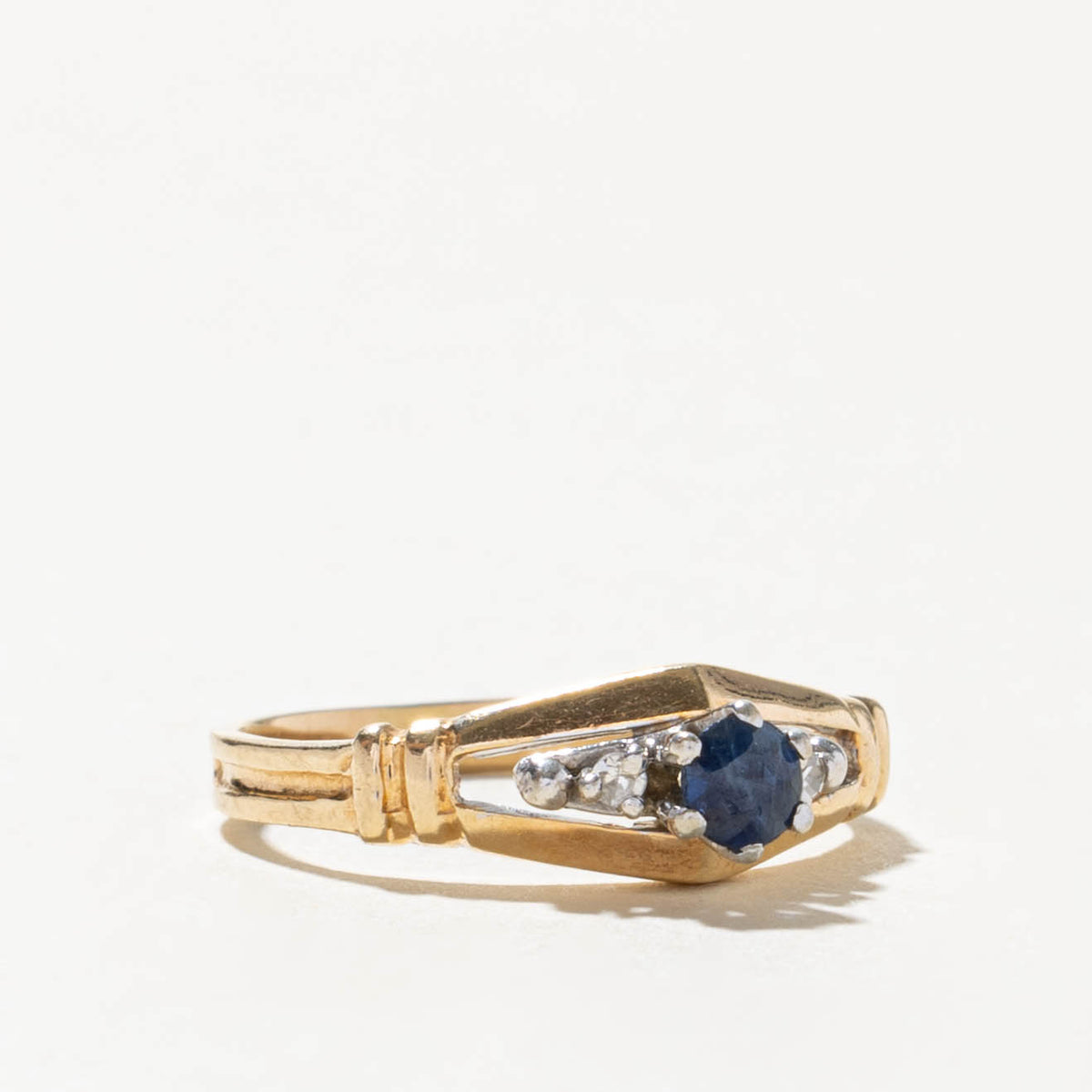 10k Sapphire & Diamond Tapered Frame Ring | SZ 4.5