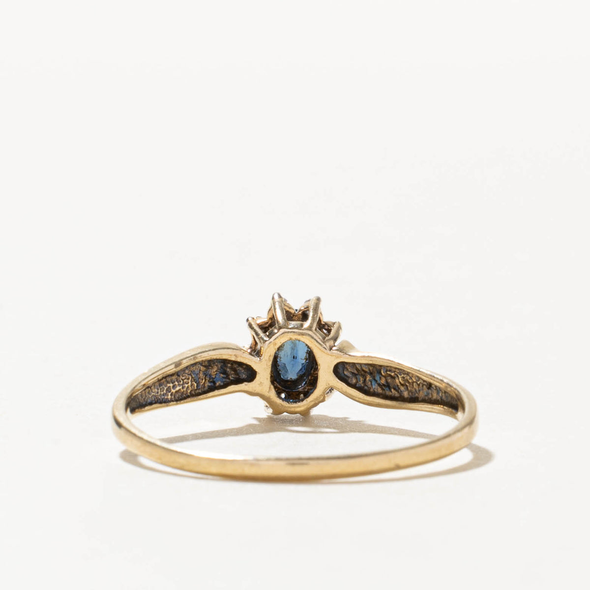 10k Oval Cut Sapphire & Diamond Halo Floral Ring | SZ 10