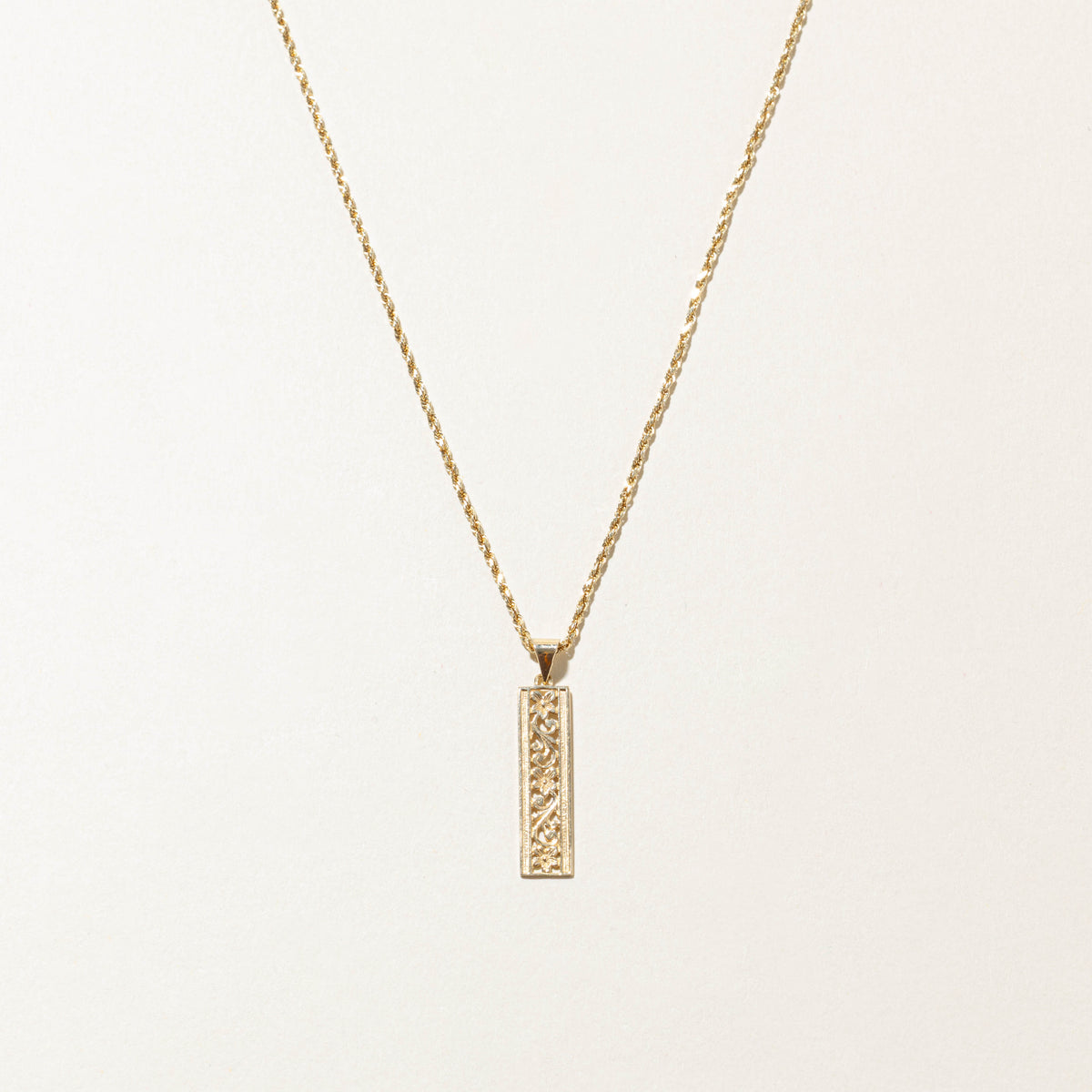 14k Yellow Gold Engraved Floral Bar Pendant Necklace | 16"
