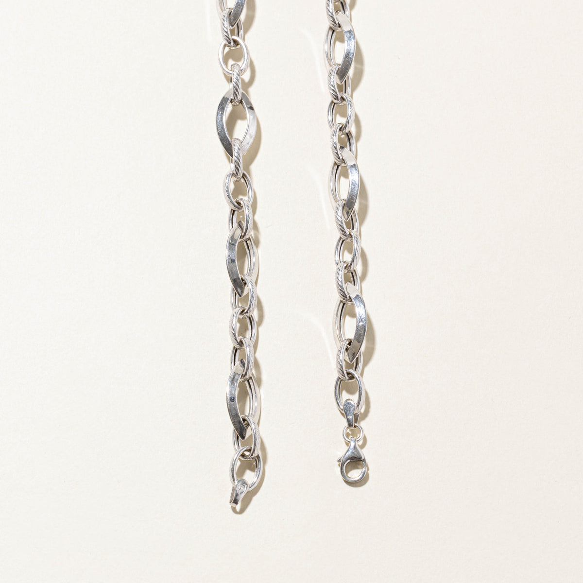 14k White Gold Textured Modified Figaro Chain | 9.43mm | 17"