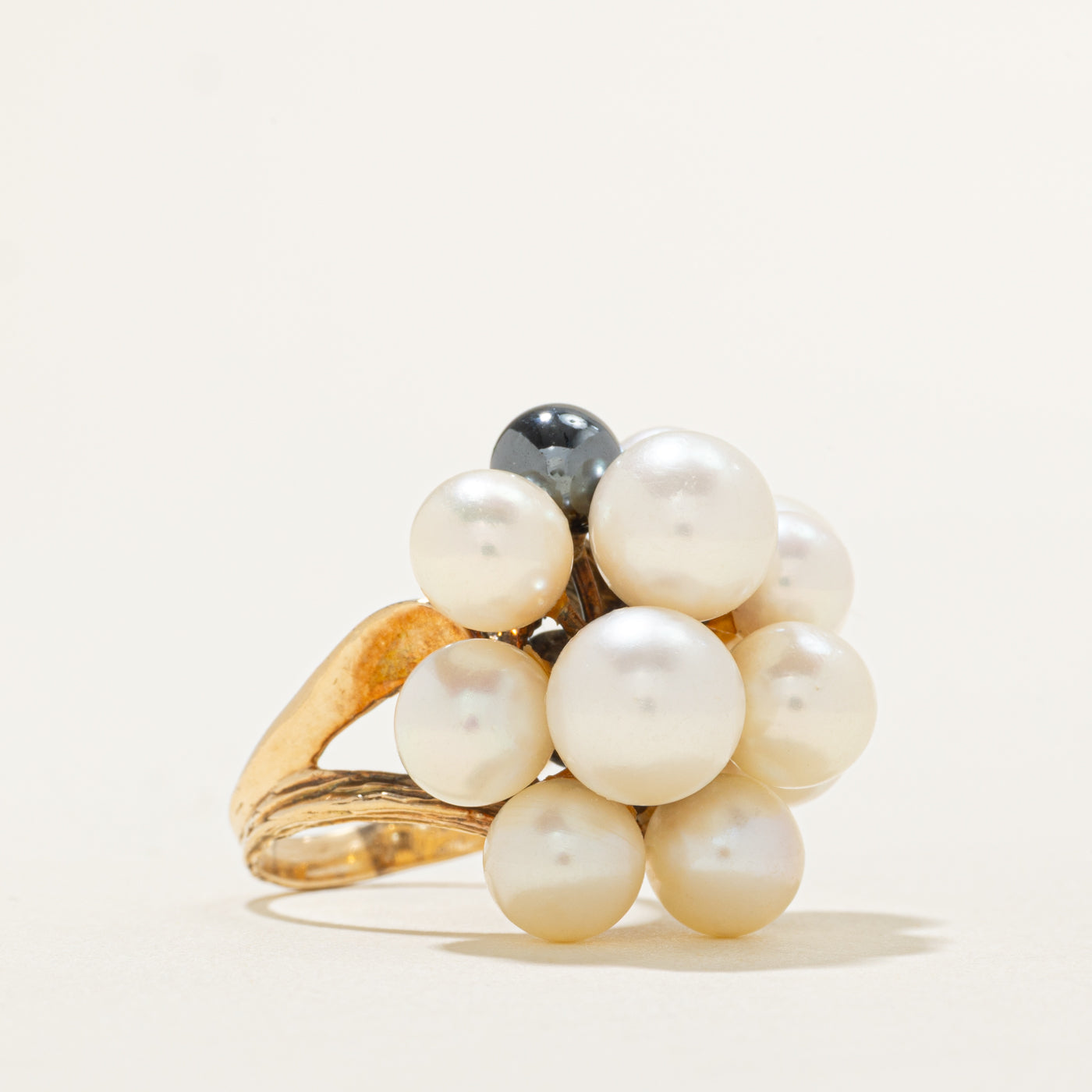 Split Shank Pearl & Hematite Cocktail Ring | 28.16ctw, 3.00ct | SZ 6.5 |