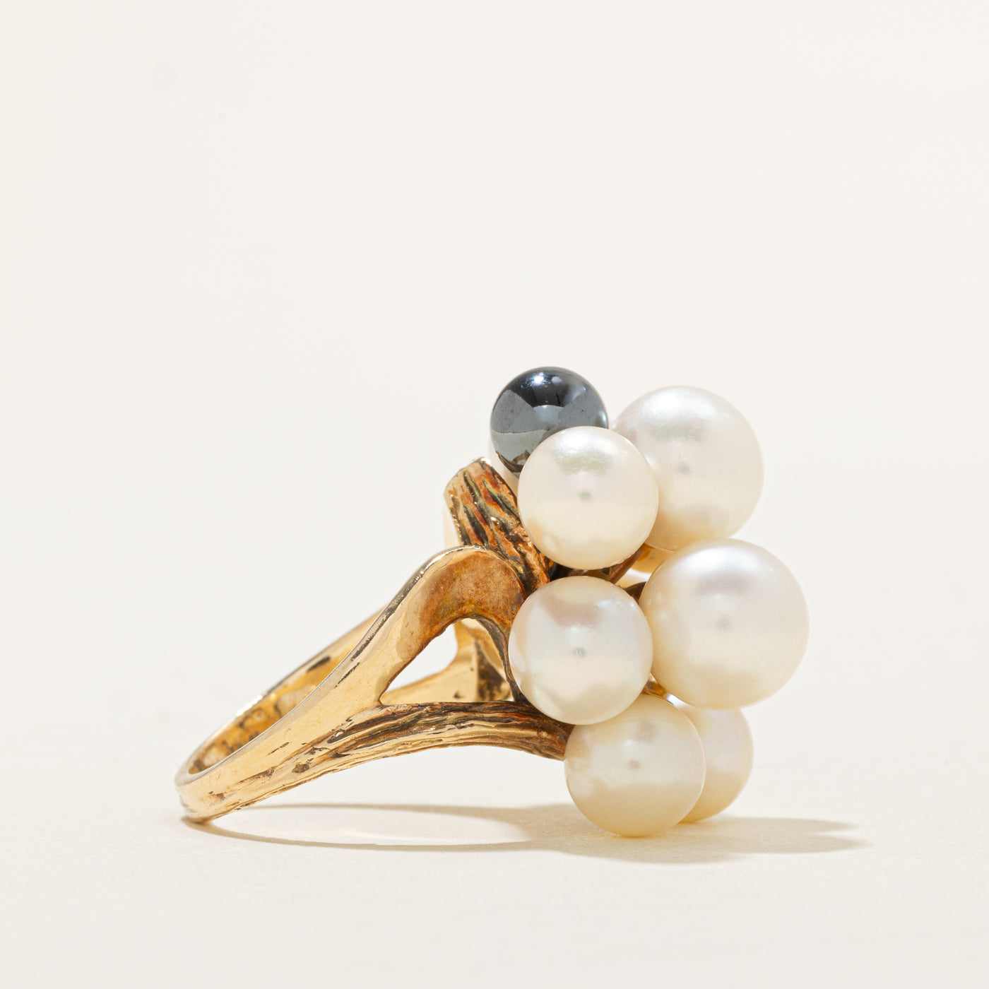 Split Shank Pearl & Hematite Cocktail Ring | 28.16ctw, 3.00ct | SZ 6.5 |