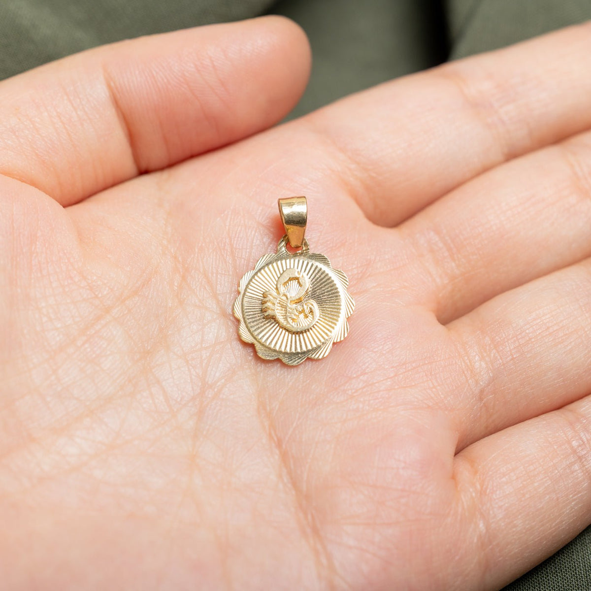 10k Yellow Gold Scalloped Scorpio Zodiac Circle Pendant
