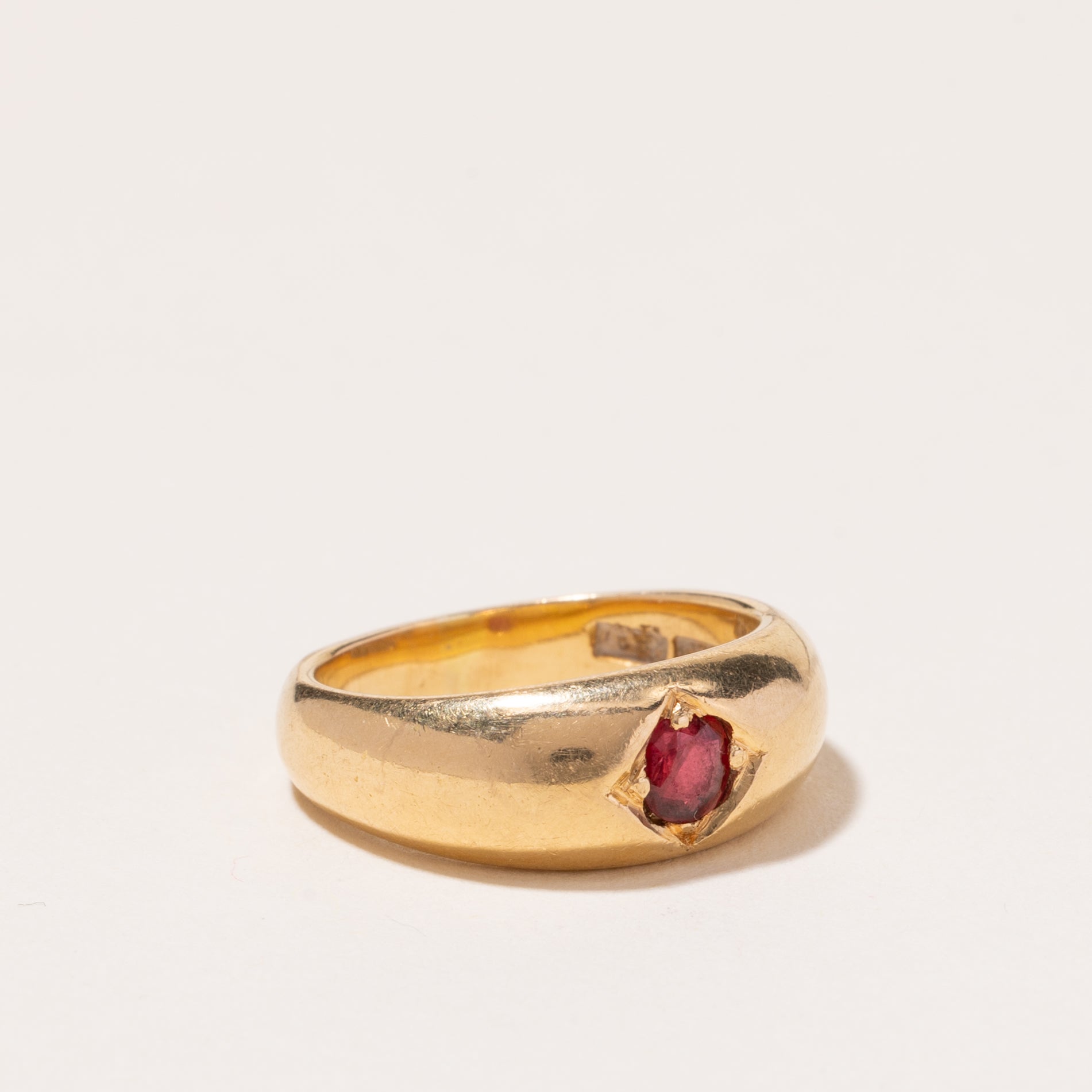 18k Yellow Gold Ruby Ring | 0.26ct | SZ 6