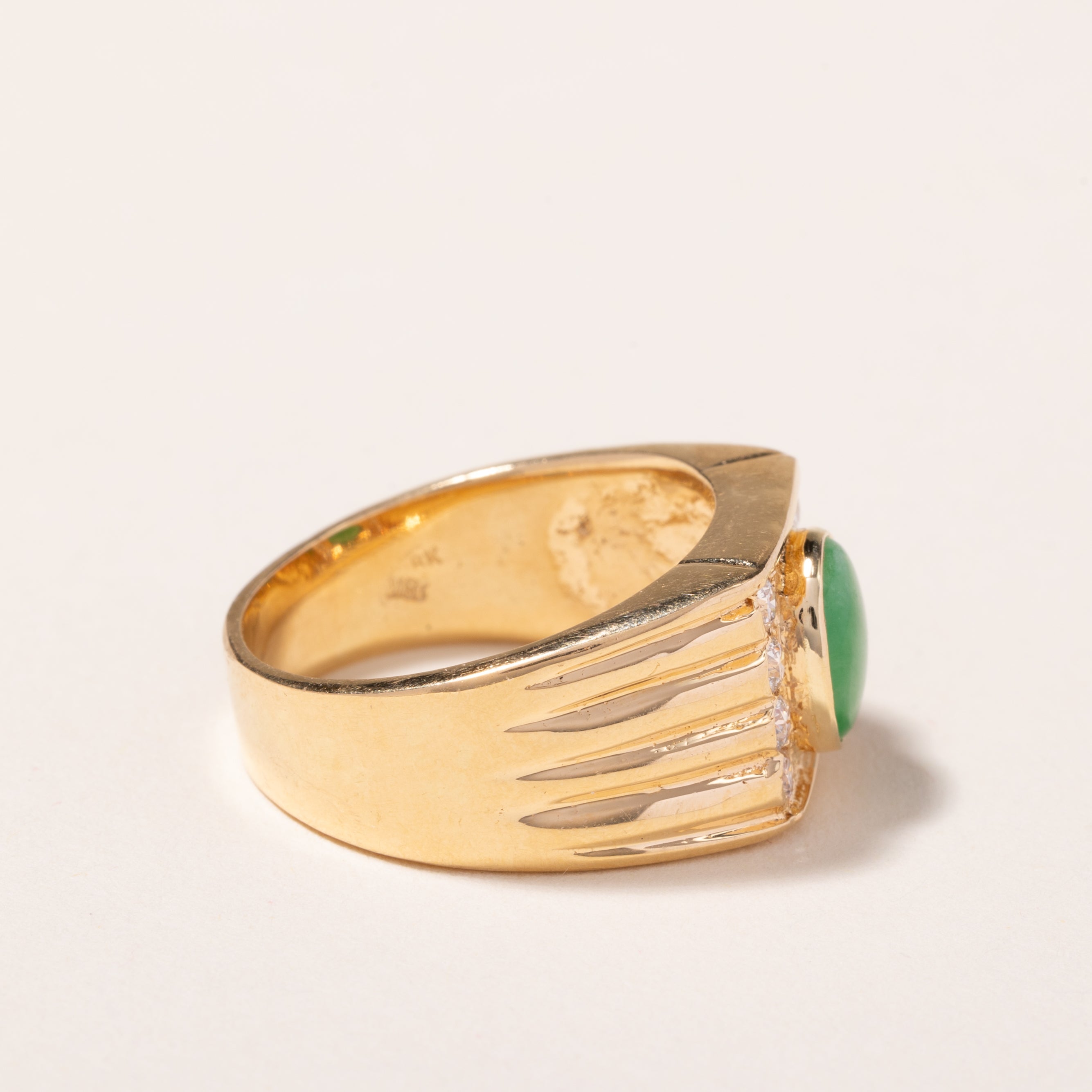 18k Yellow Gold Jade and Diamond Ring | 9.00x7.30x2.30mm, 0.46ctw | SZ 9.75