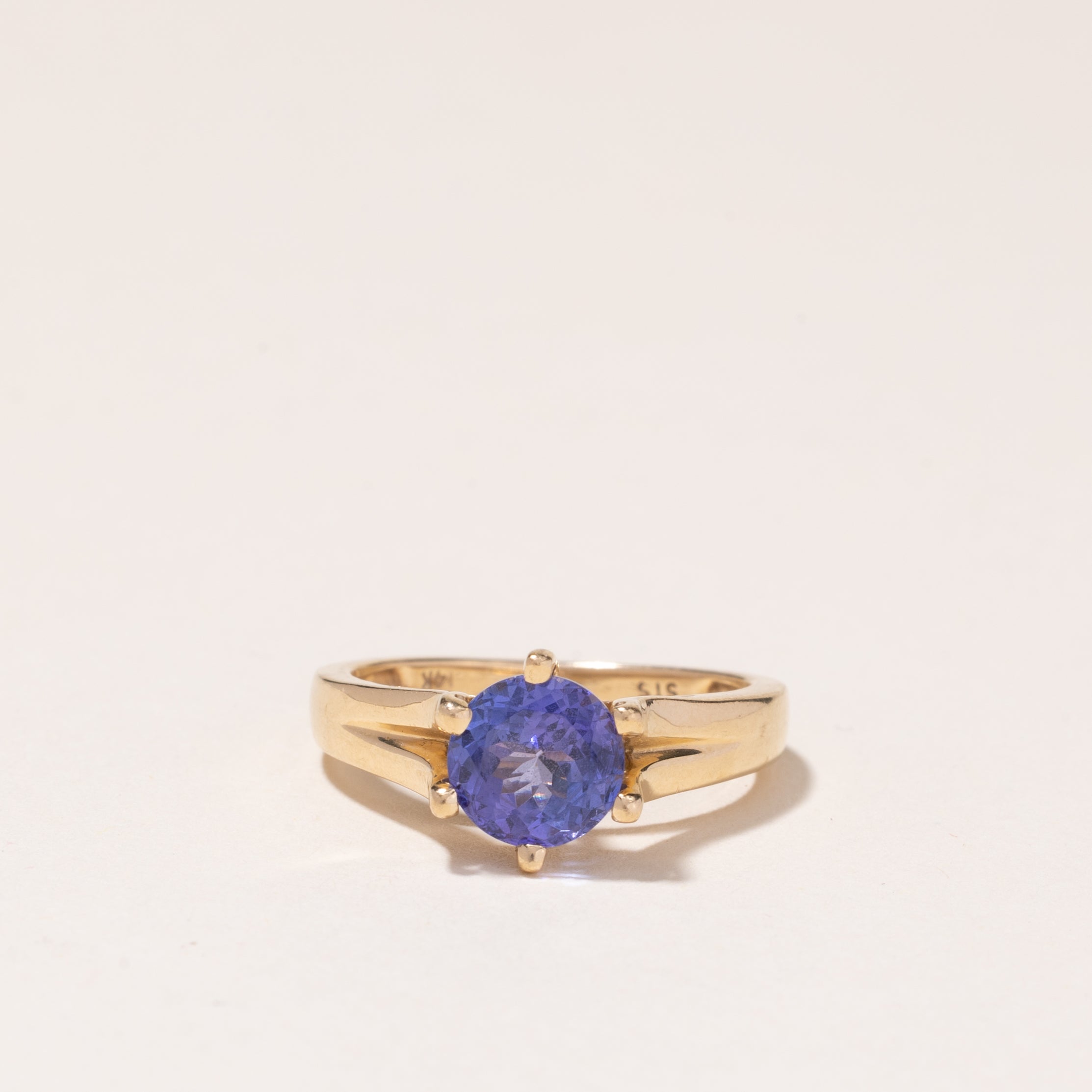 Bague en or jaune 14 carats et tanzanite | 1,42 ct | Taille 5,75