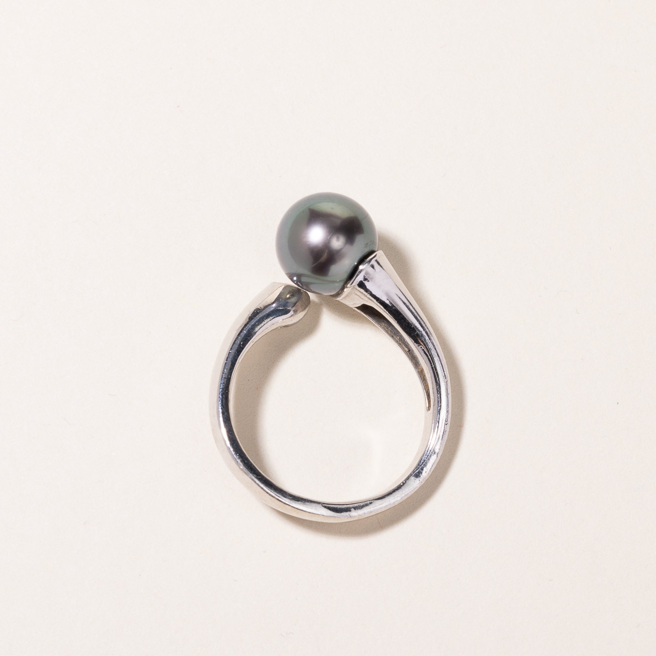 14k White Gold Black Pearl and Diamond Ring | 9.20mm, 0.15ct | SZ 6.25