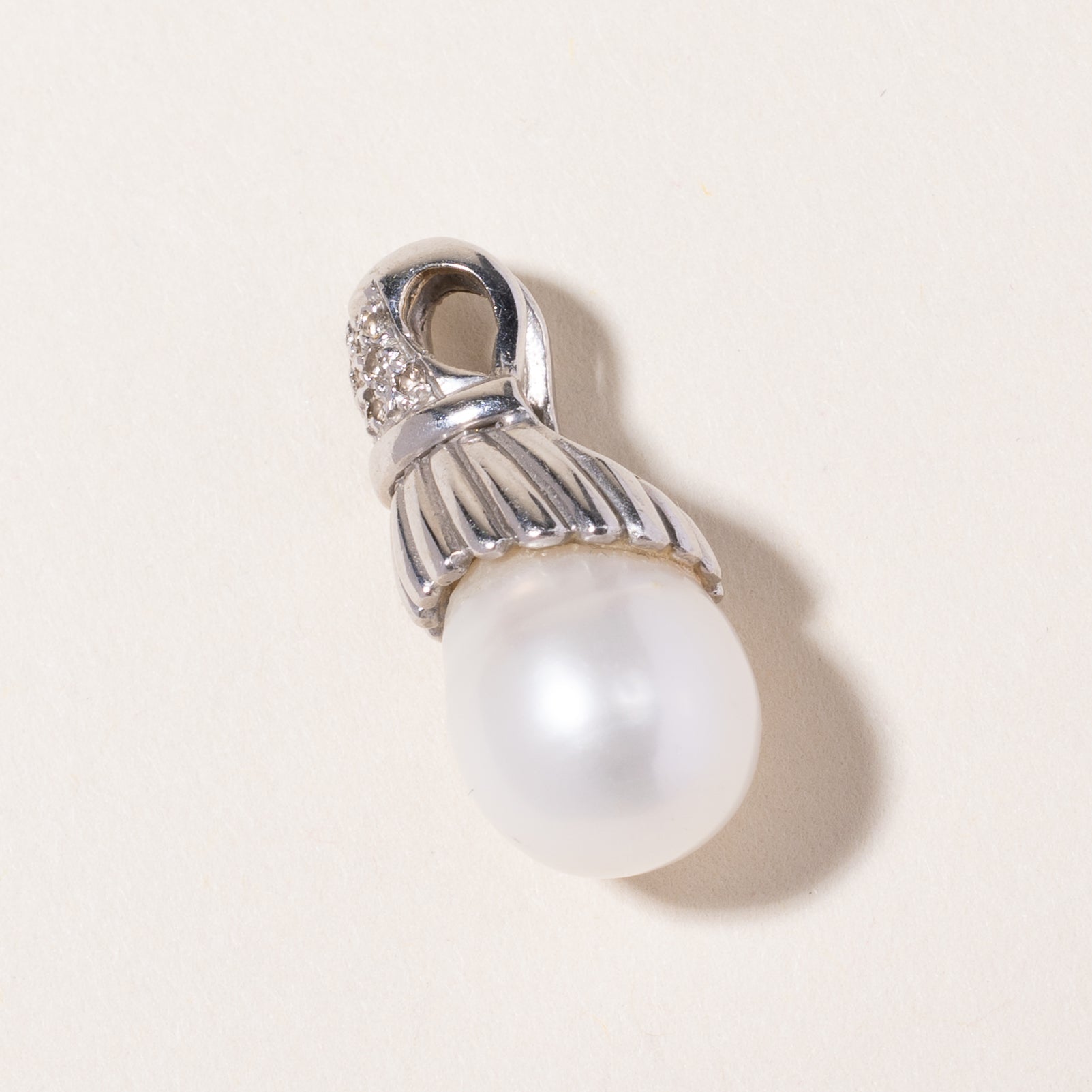 18k White Gold South Sea Pearl & Diamond Pendant | 11.00-13.00mm, 0.16ctw |