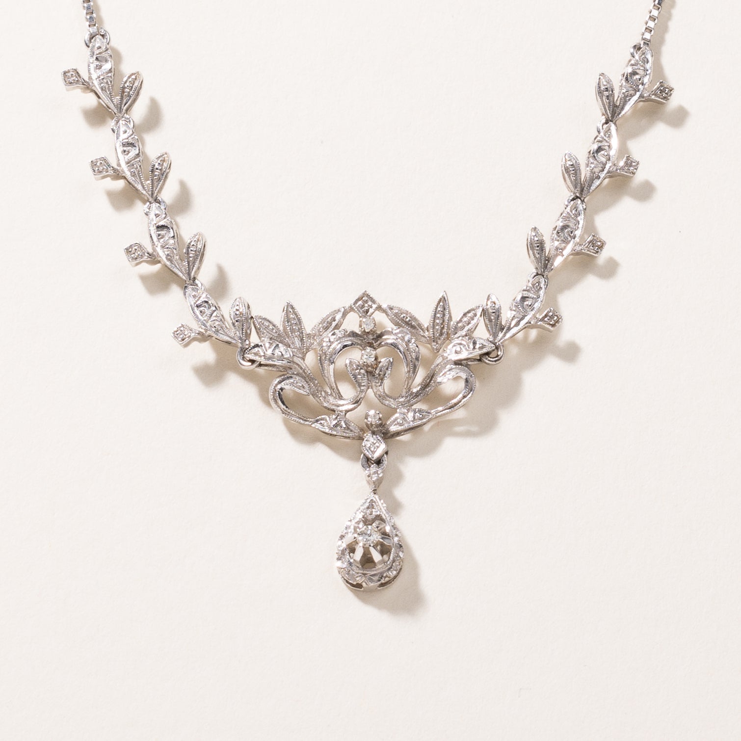 18k White Gold Diamond Necklace | 0.09ctw | 17"