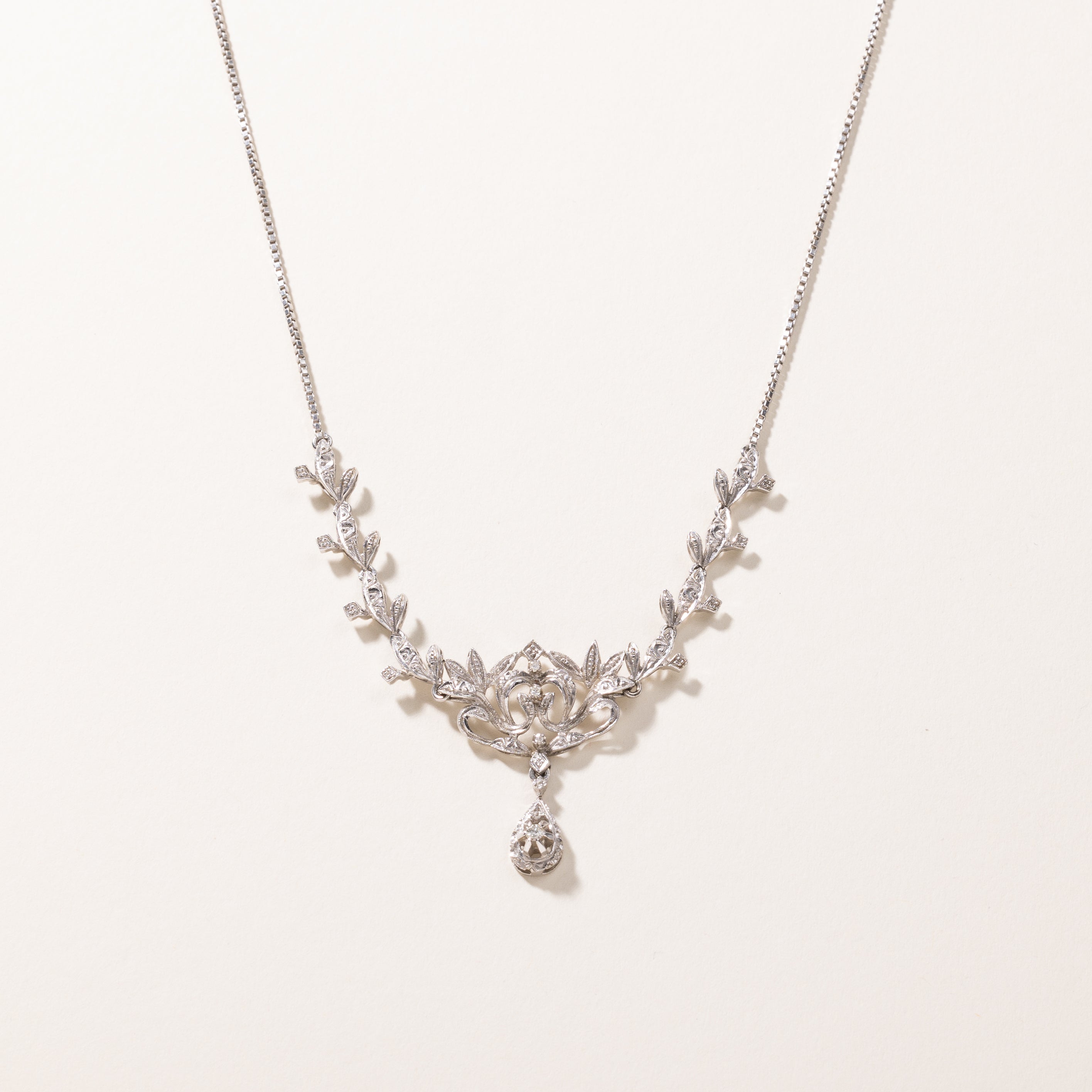 18k White Gold Diamond Necklace | 0.09ctw | 17"