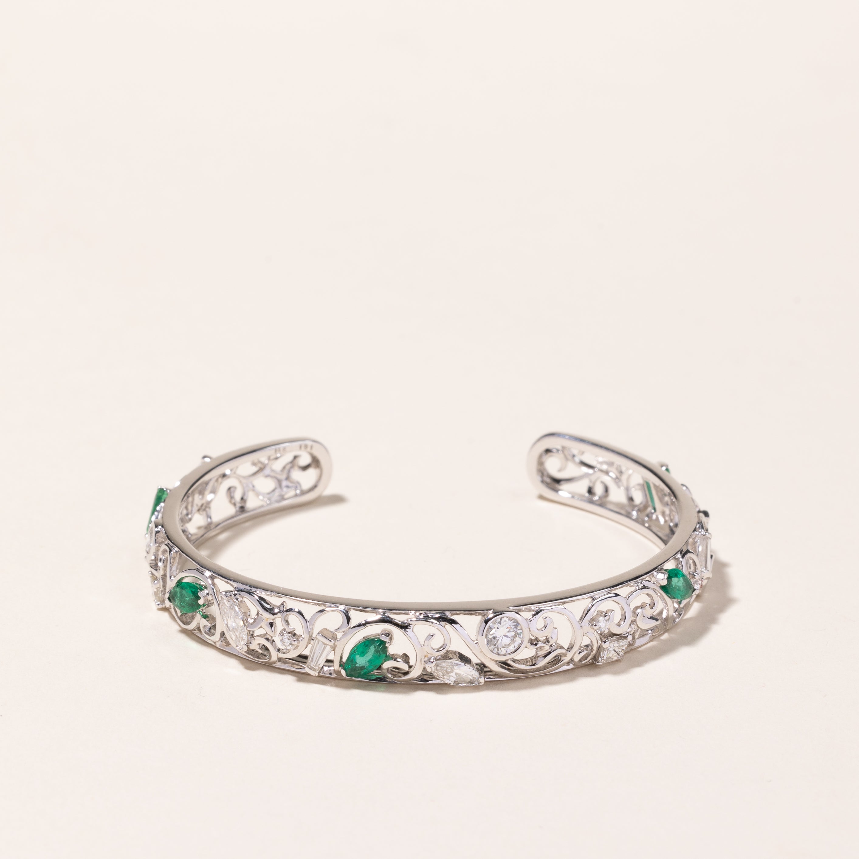 18k White Gold Emerald & Diamond Bracelet | 1.46ctw, 1.91ctw | 7"