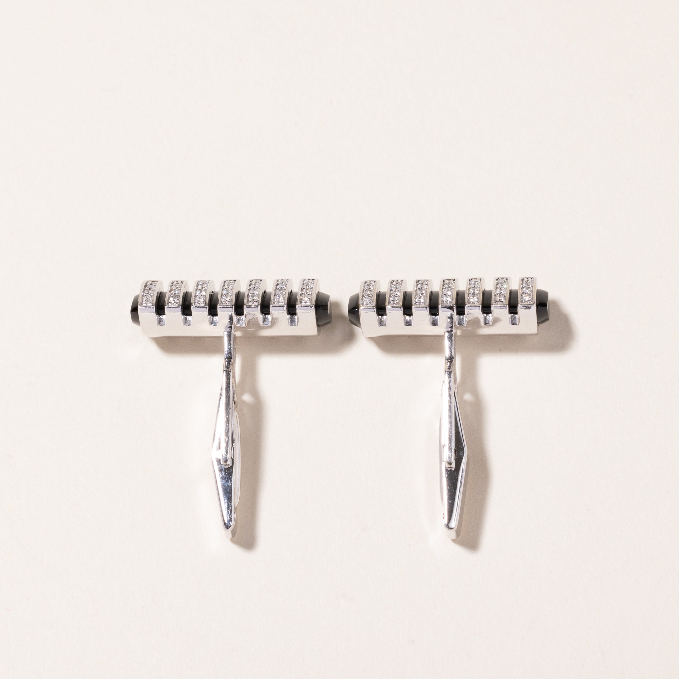 14k White Gold Onyx & Diamond Cufflinks | 0.81ctw |