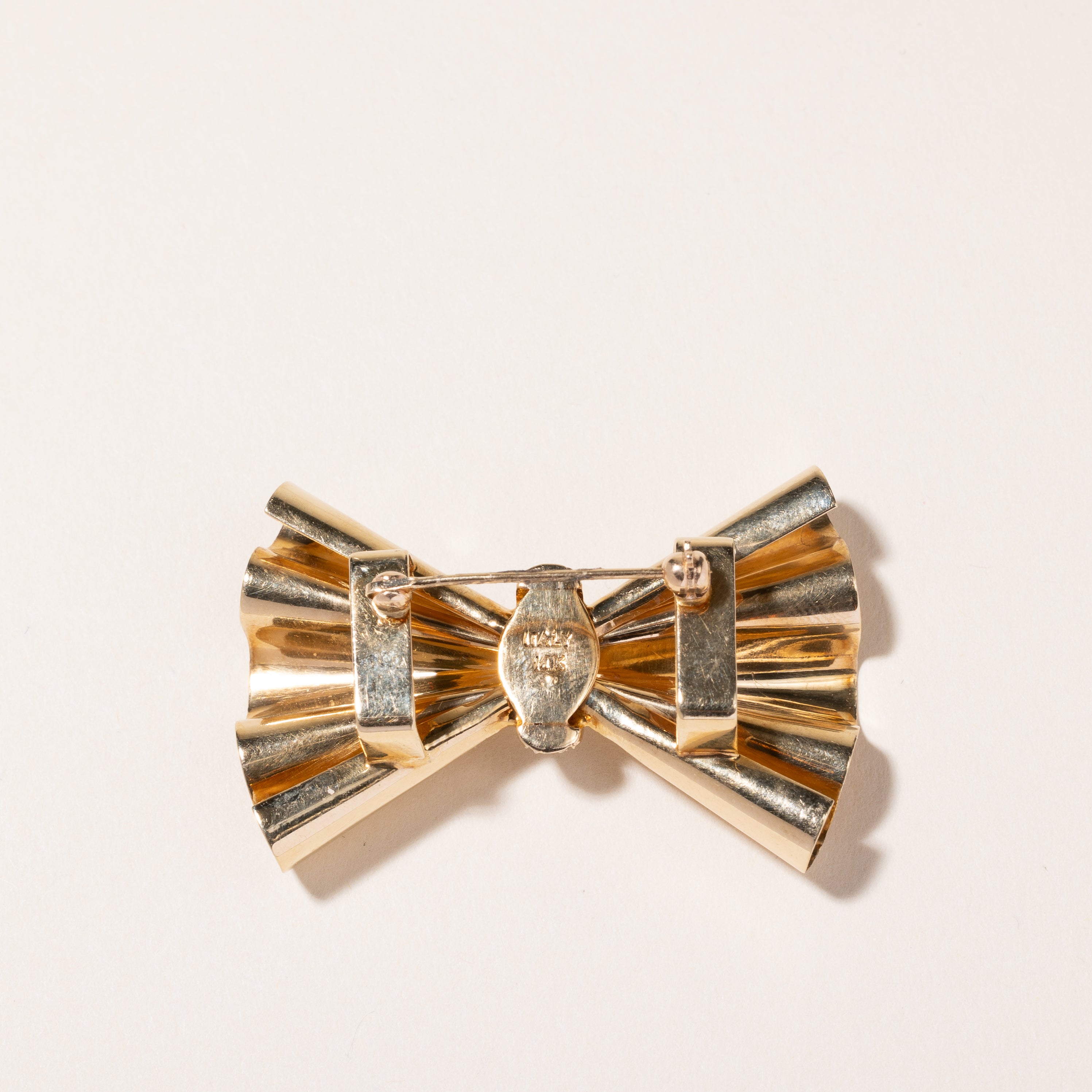 14k Yellow Gold Bow Design Diamond Brooch | 0.28ctw |