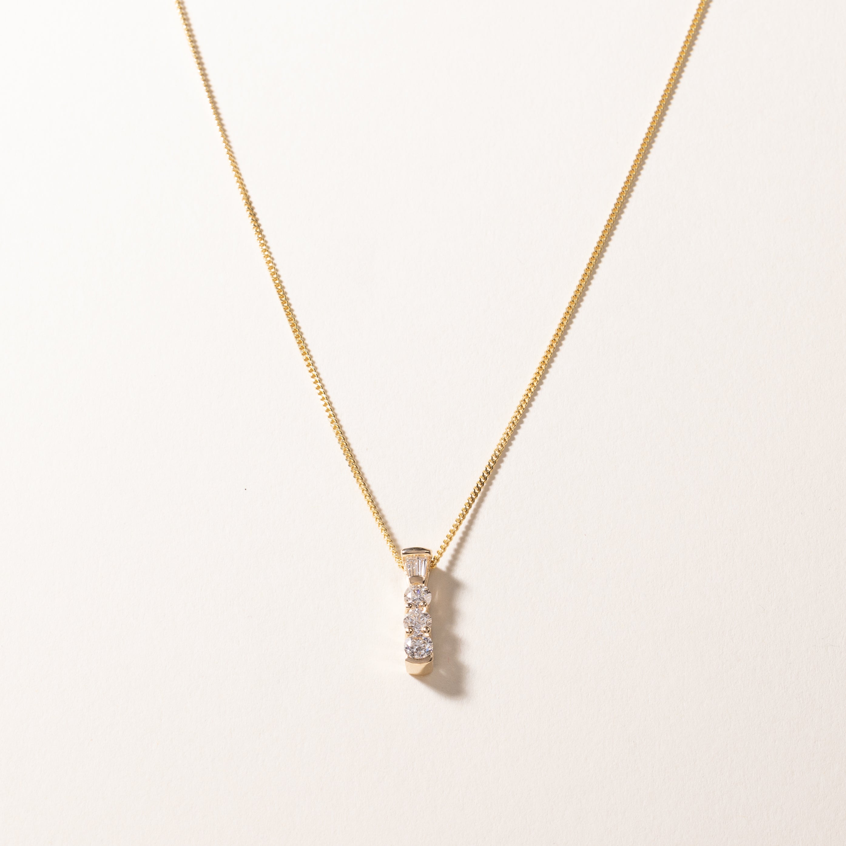 Collier en or jaune 14 carats et diamants | 0,86 ct au total | 42 cm